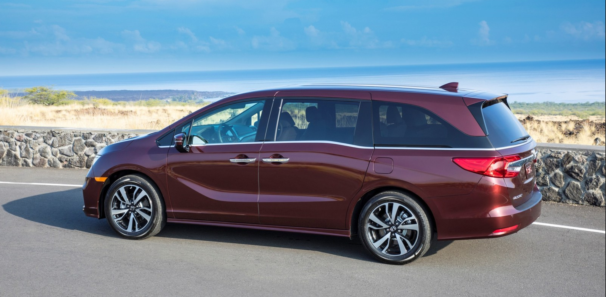 Honda's 2018 Odyssey Minivan goes on sale as latest vehicle with Apple ...