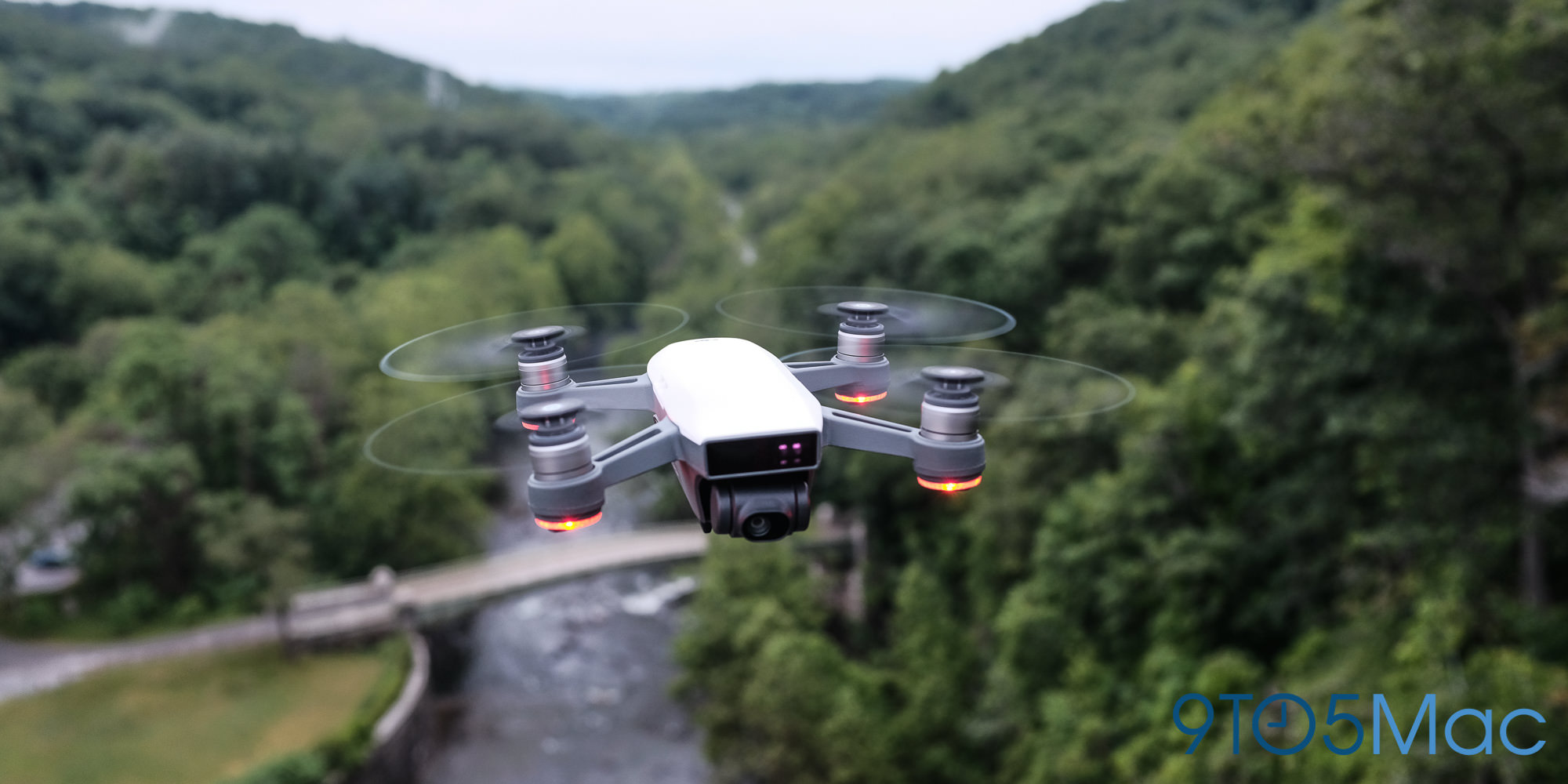 tegnebog ler Trafikprop First Impression, Hands-on: The new DJI Spark drone is small, fast and  nimble - 9to5Mac