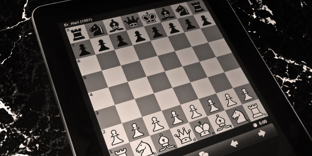 Chess.com app stops working on 32-bit devices, but it's nothing to do