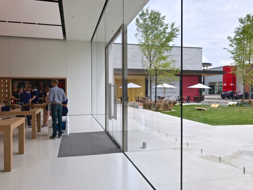 A look inside Apple's new Madison store in the Hilldale Shopping Center