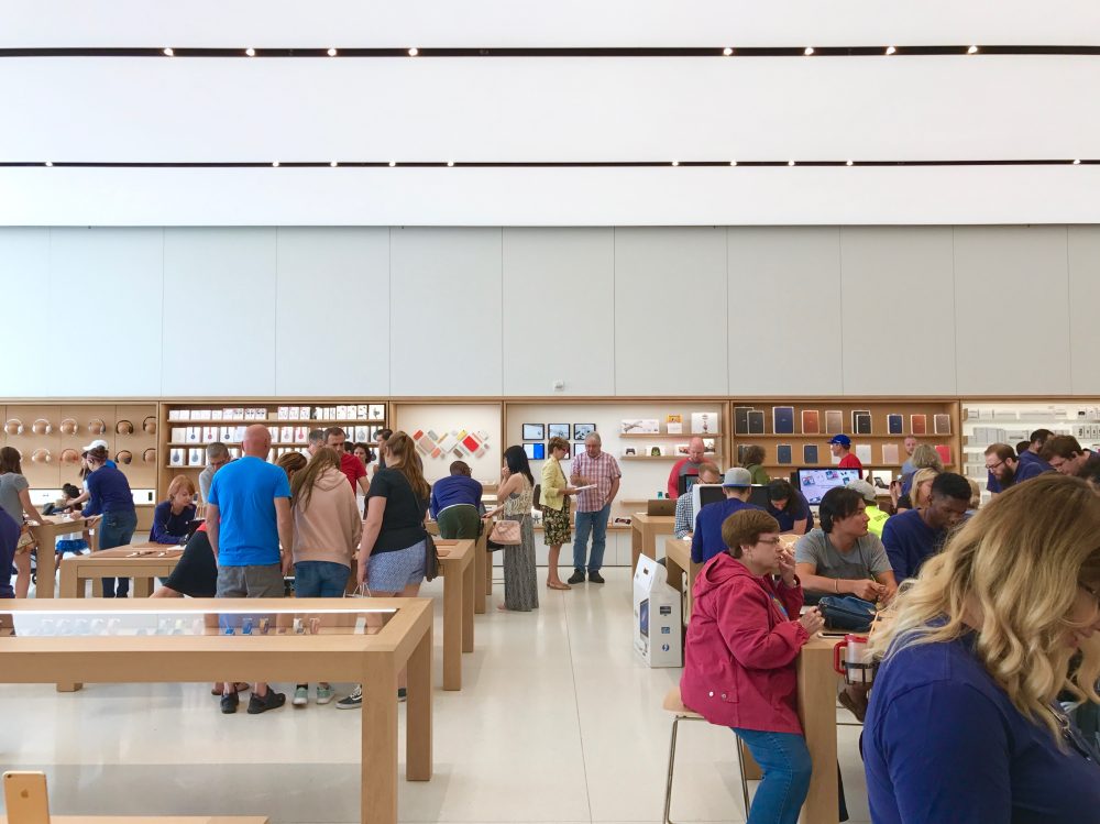 A look inside Apple's new Madison store in the Hilldale Shopping Center