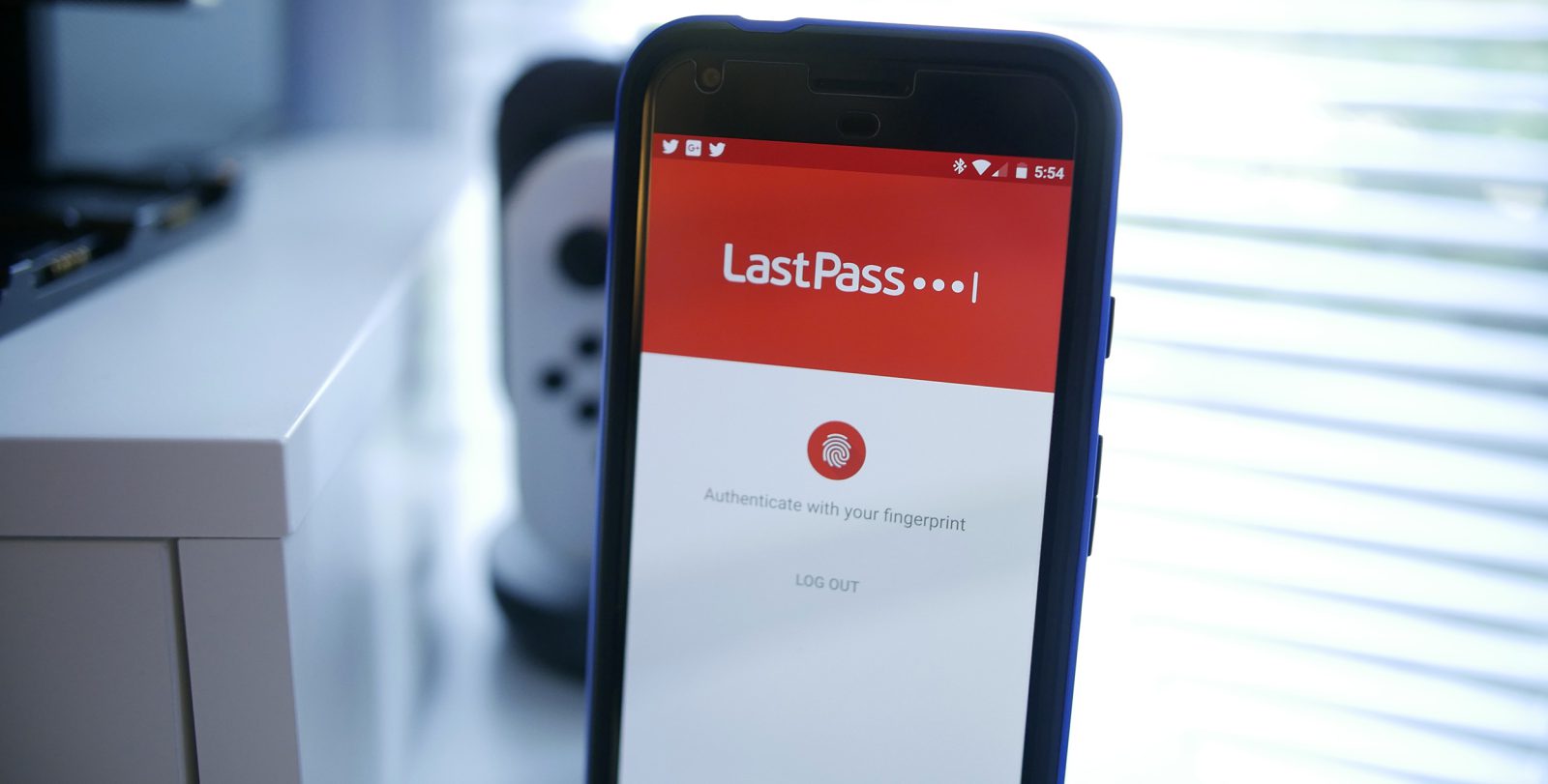 lastpass share with family