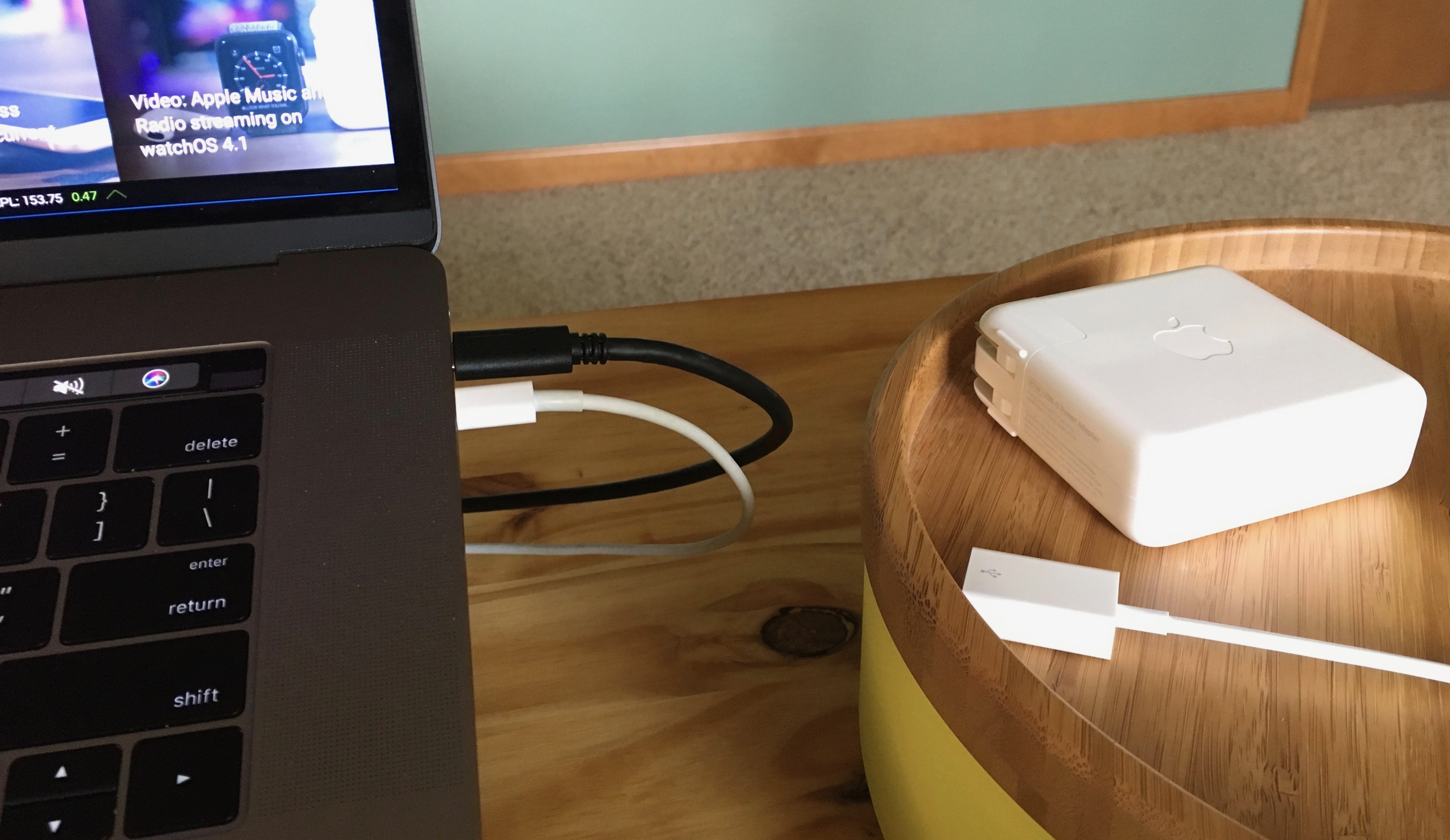 New MacBook Pros come with color-matched MagSafe charging cables - 9to5Mac