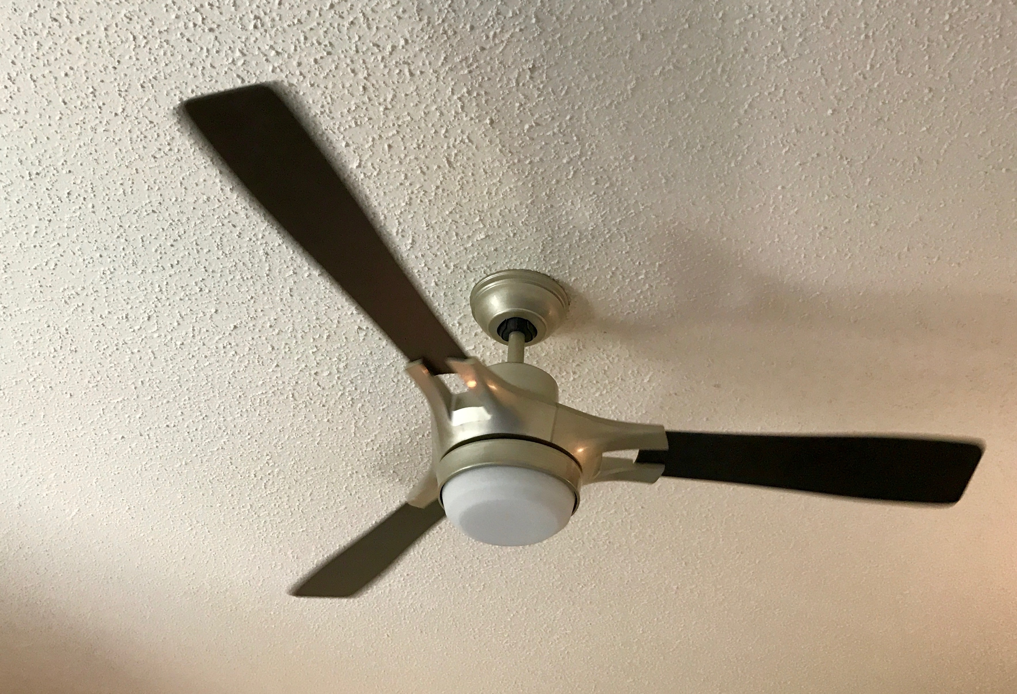 Review Hunter SimpleConnect ceiling fan is a 2in1 HomeKit essential