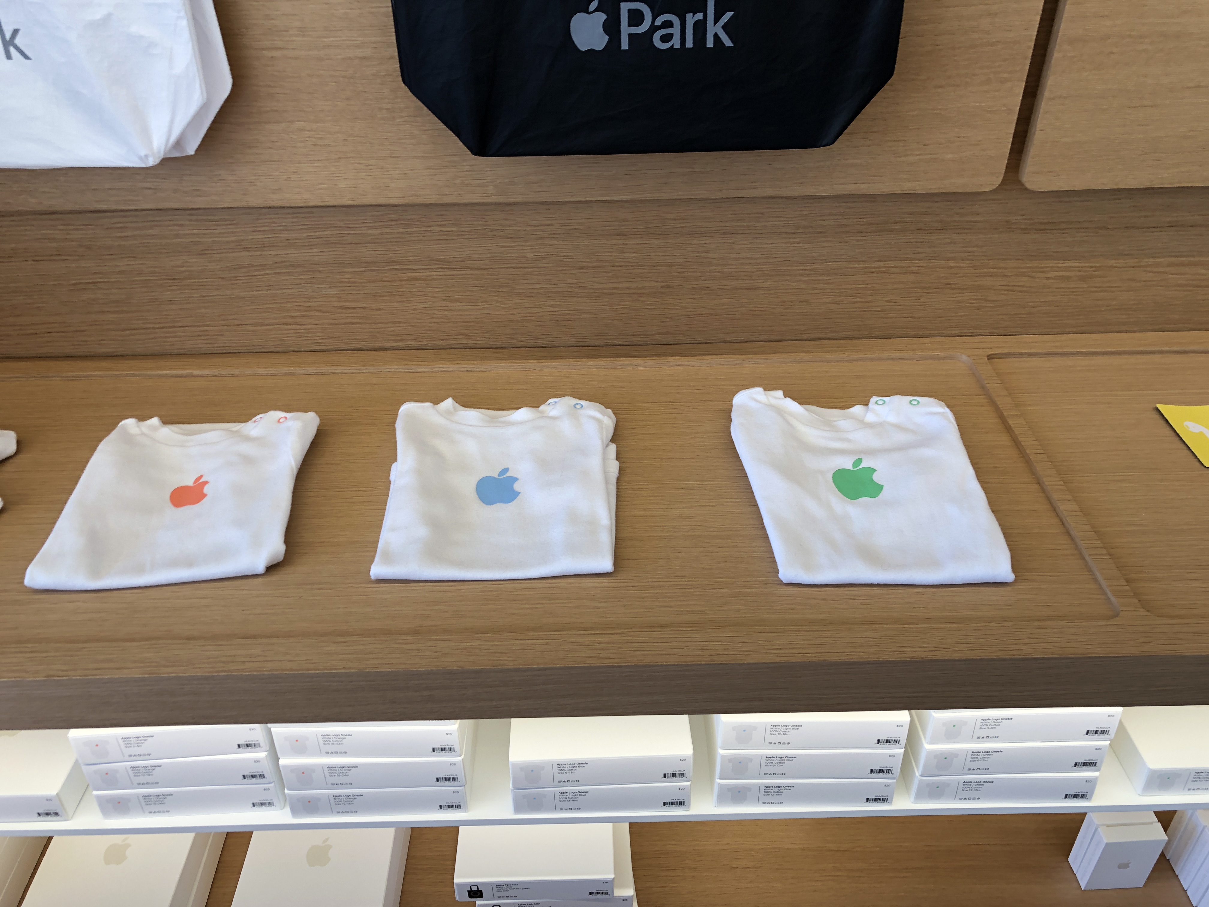 Apple Park's Visitor Center 