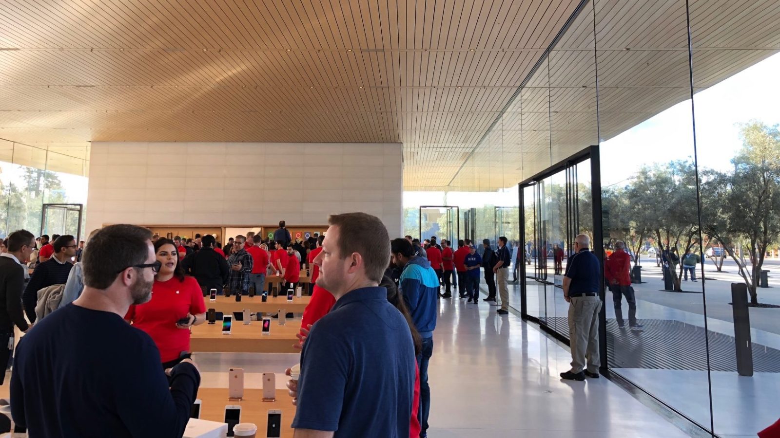 apple park visitor center shirts