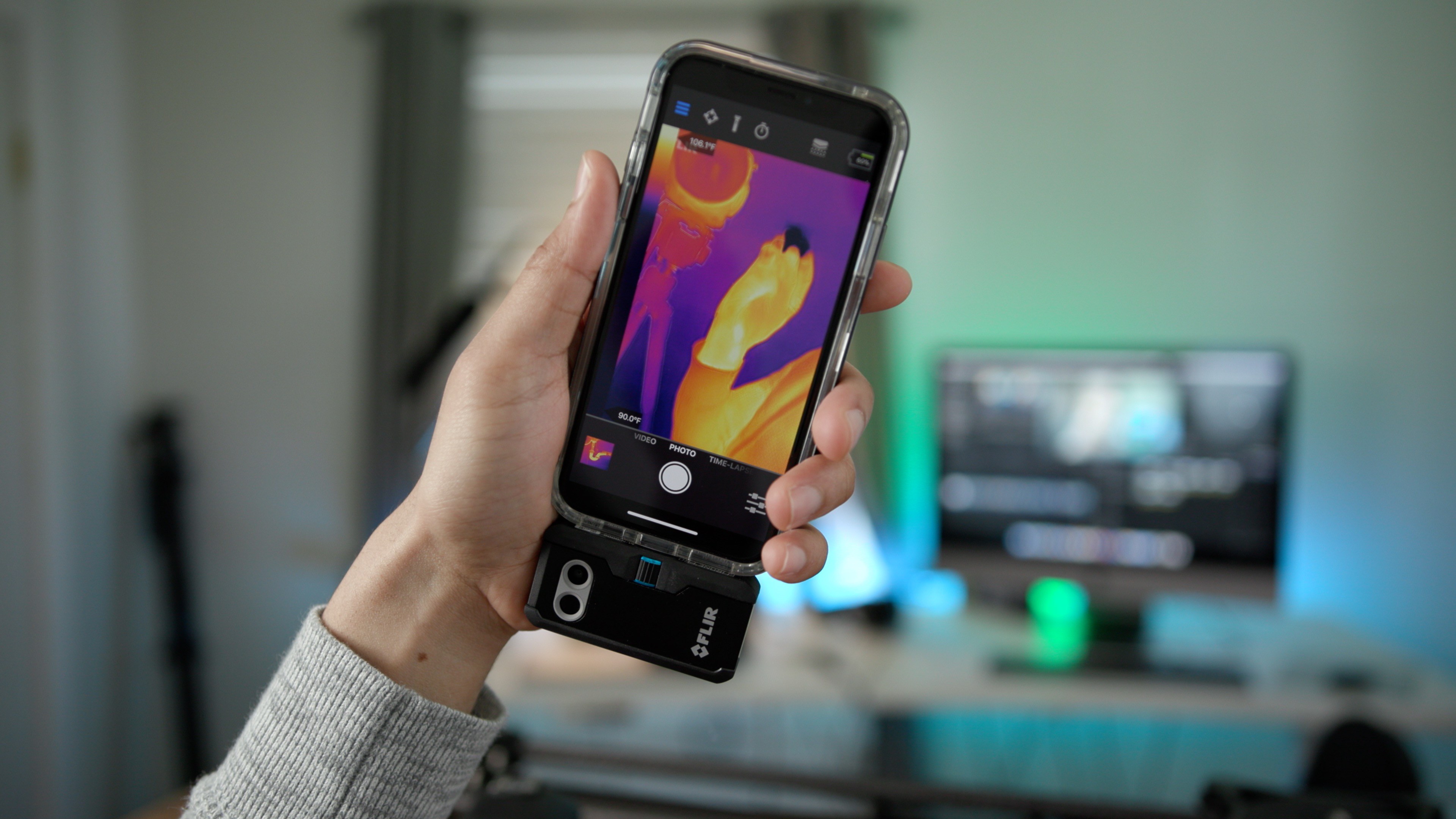 Hands-on: 'Flir One Pro' turns your iPhone into a thermal imaging camera  that's helpful for homeowners [Video] - 9to5Mac