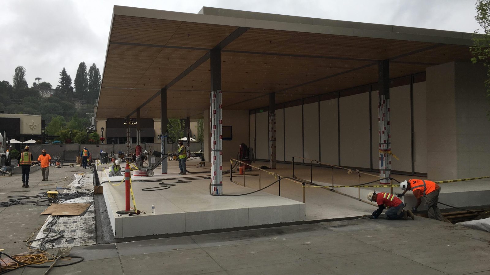Photos and videos show impressive new Apple store in Seattle’s