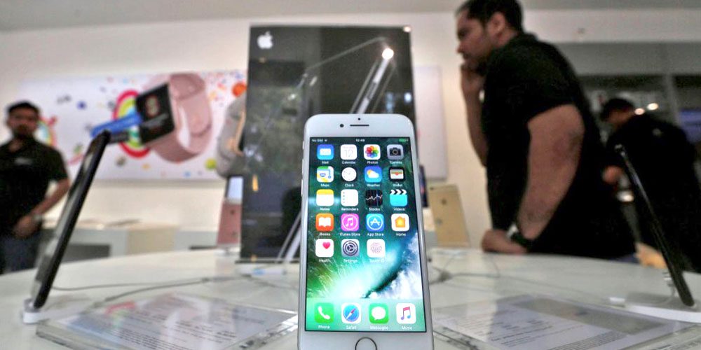iPhone india sales