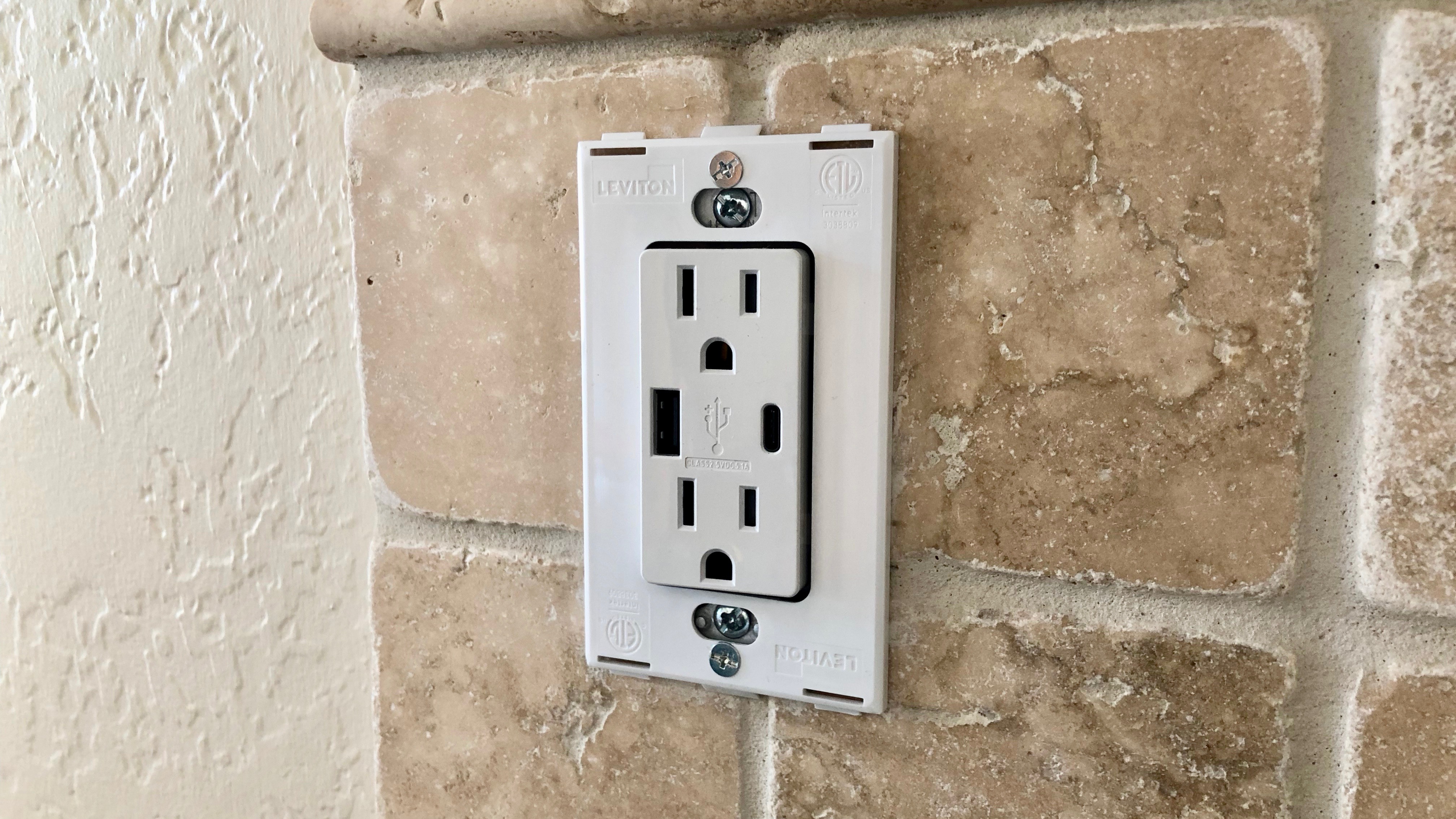 usb wall receptacle kitchen