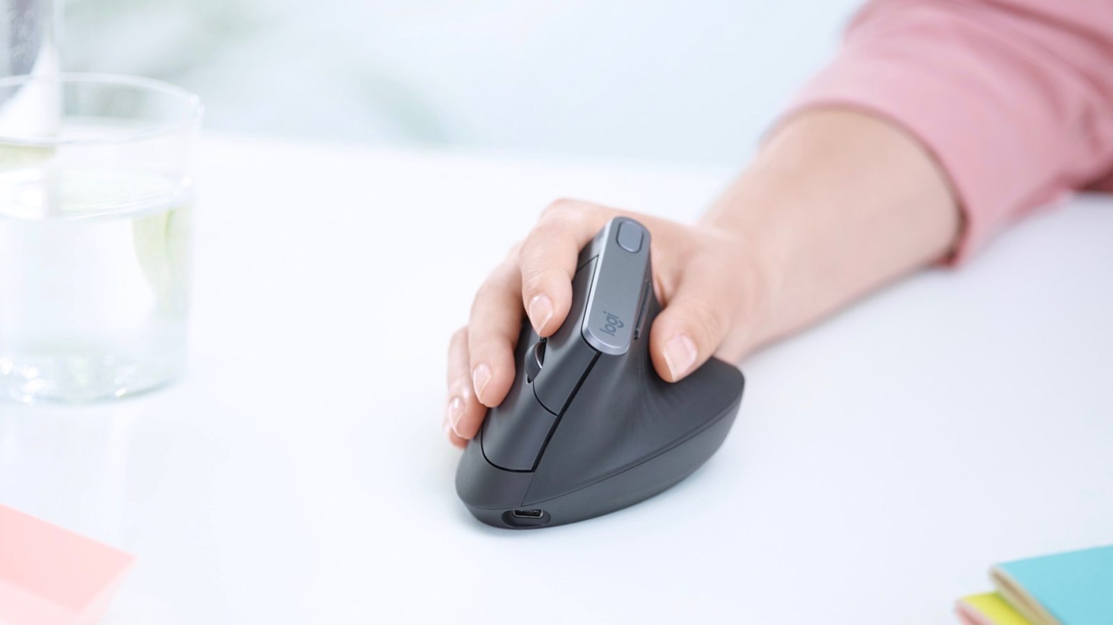 photo of Logitech launches MX Vertical mouse focused on ergonomics with ‘handshake position’ design image