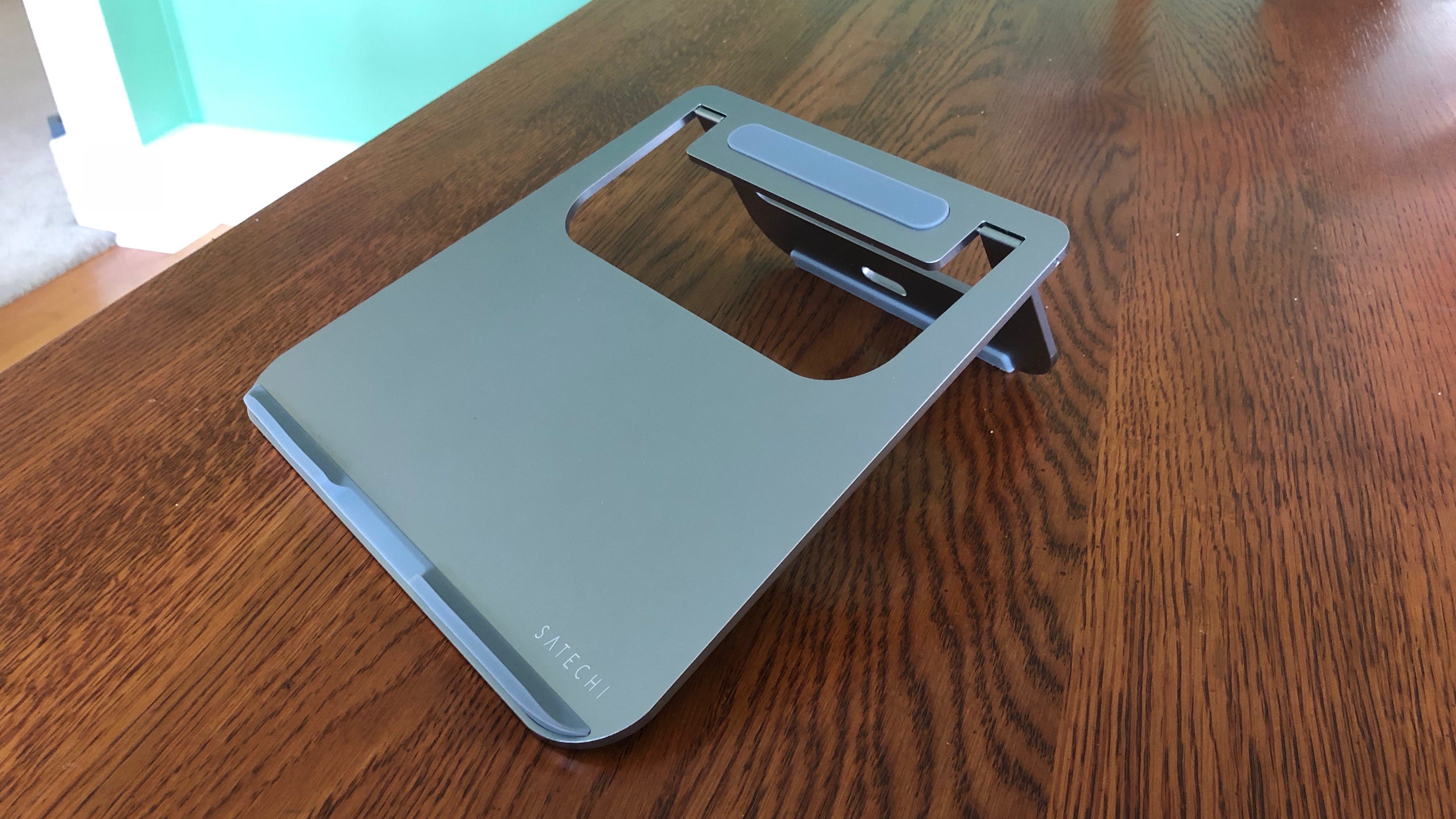 satechi macbook stand