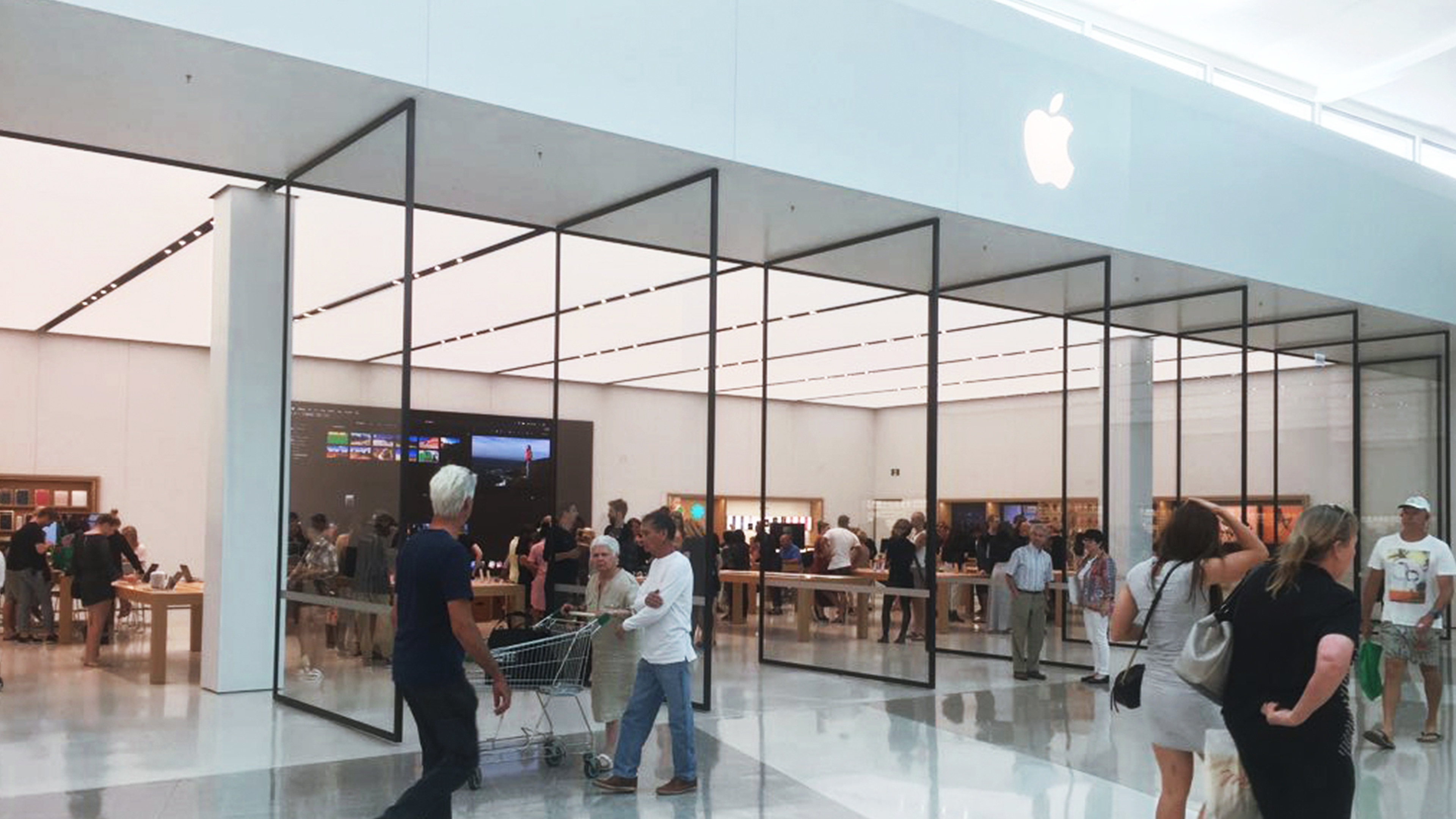 Retail marathon Apple stores open in Scottsdale, Deer Park, Lehigh Valley, Green Hills, Robina