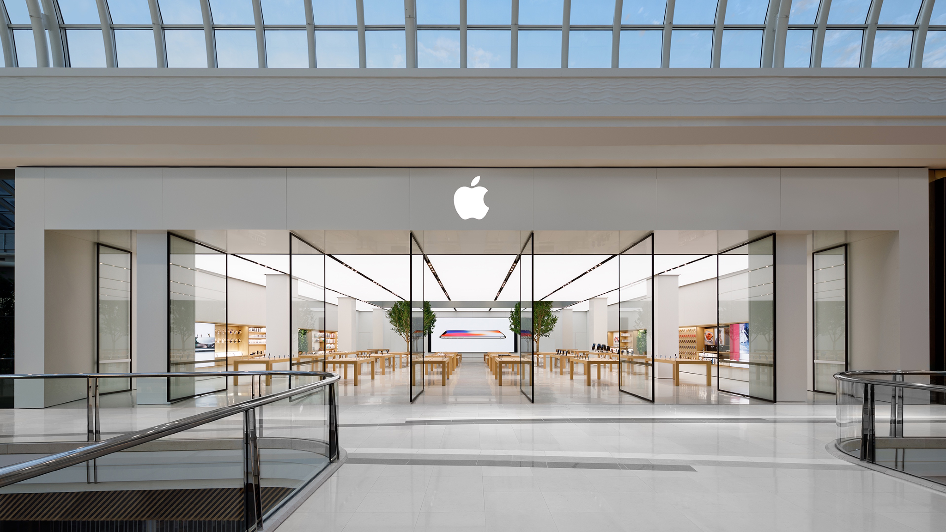 Australia’s second modernized Apple store opening in Robina on ...