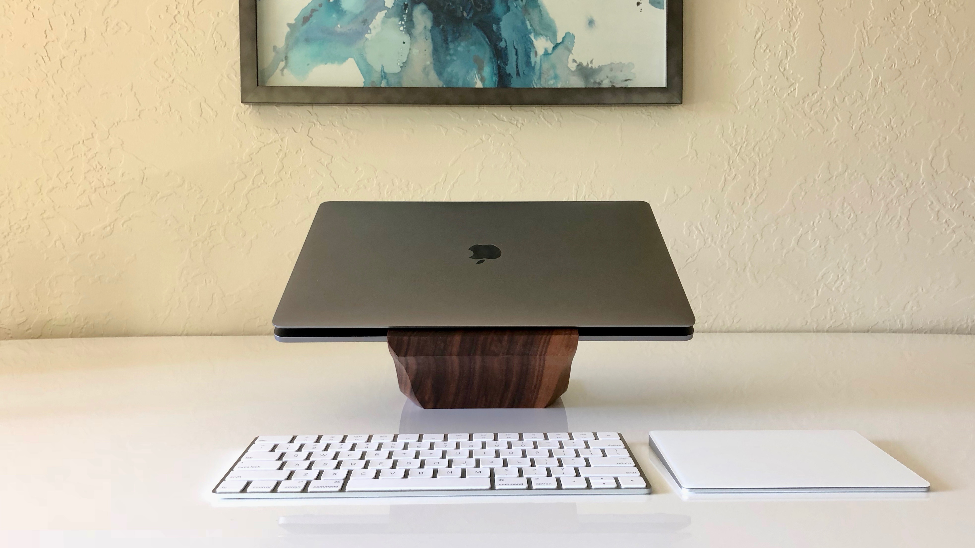Review Yohann S Macbook Pro And Macbook Stand Is A Beautiful