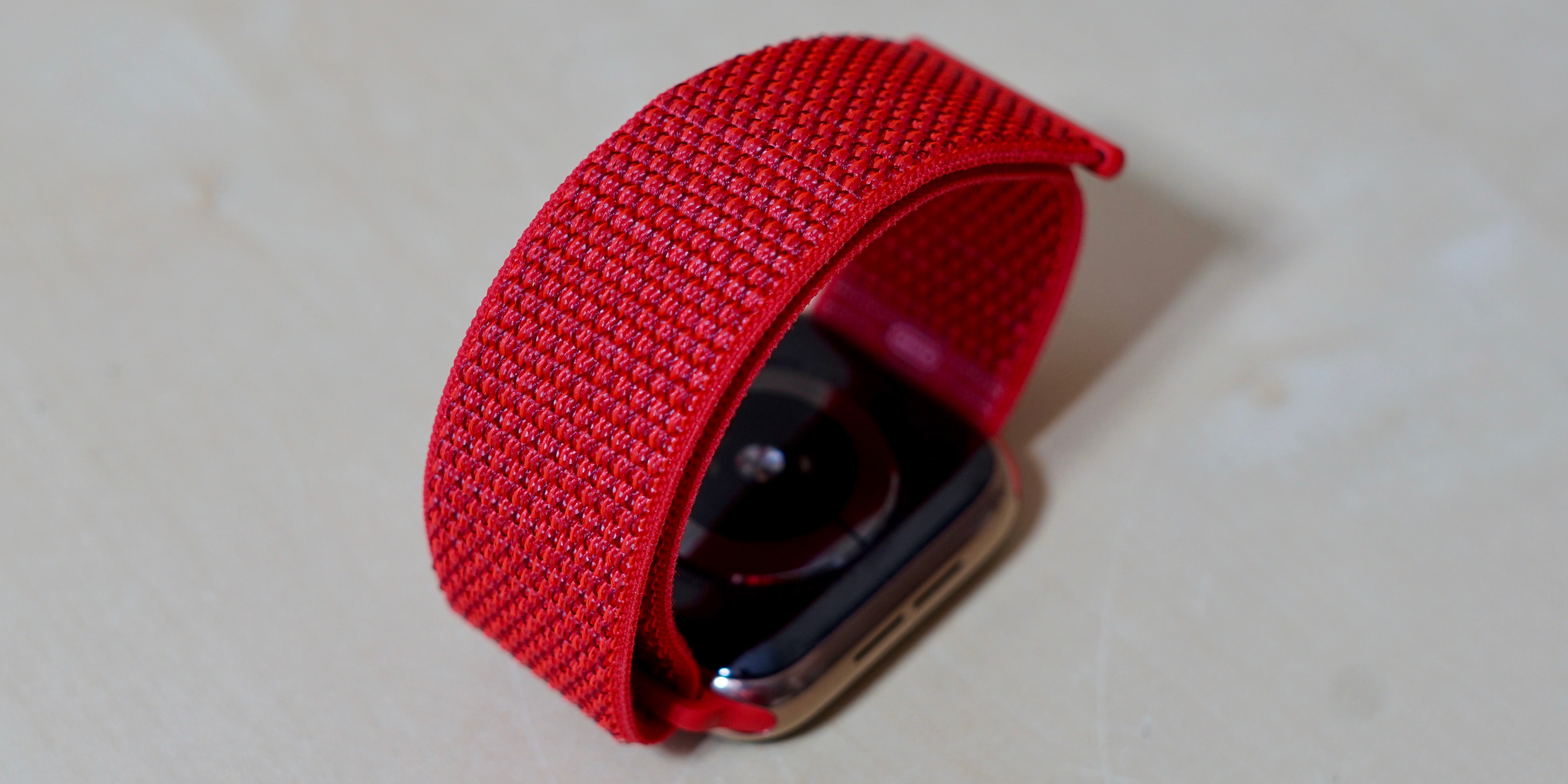 apple watch series 4 red strap