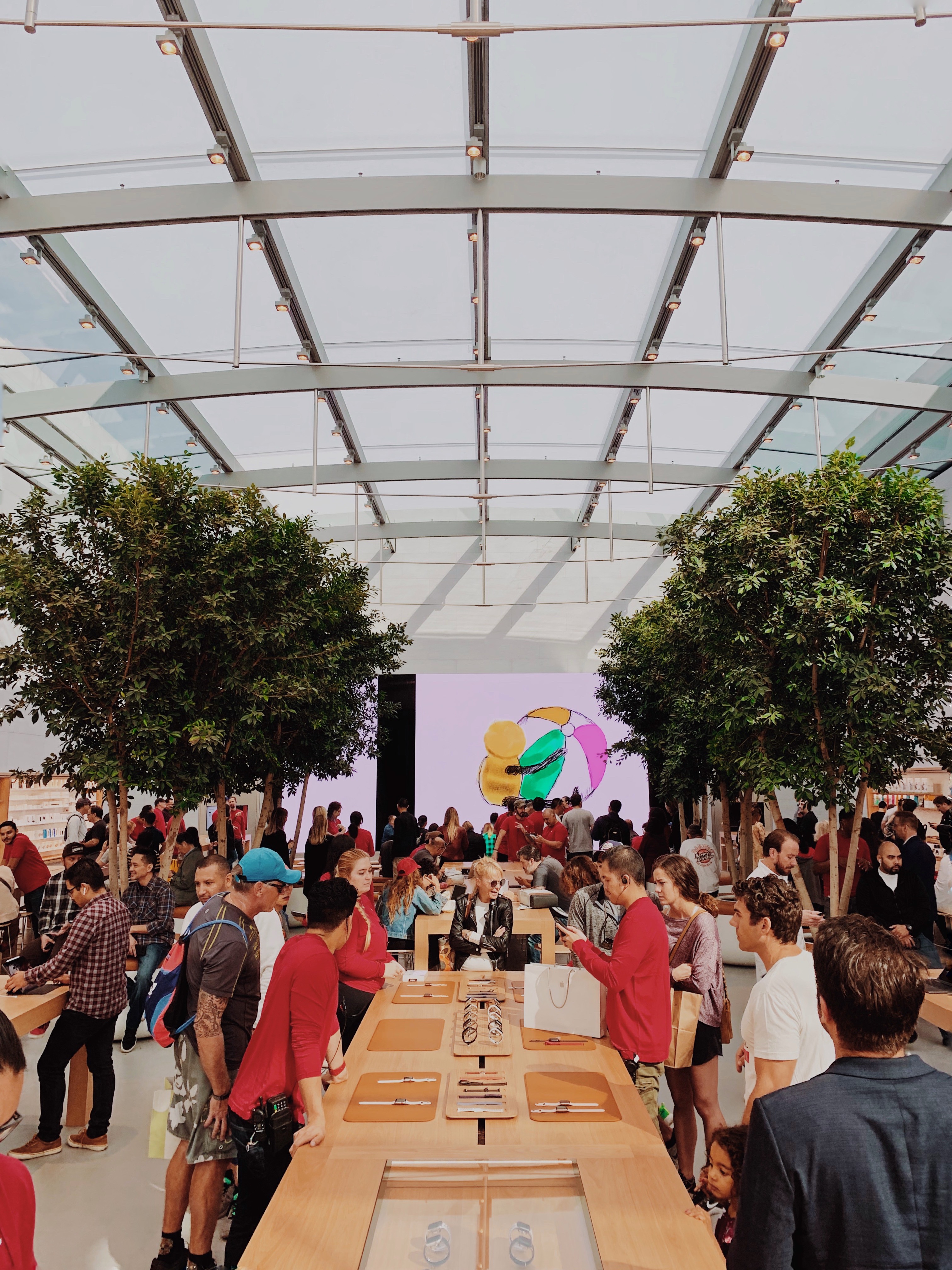 Apple's remodeled flagship Santa Monica store