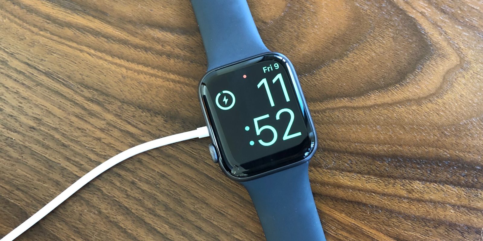 how to charge apple watch check battery 1