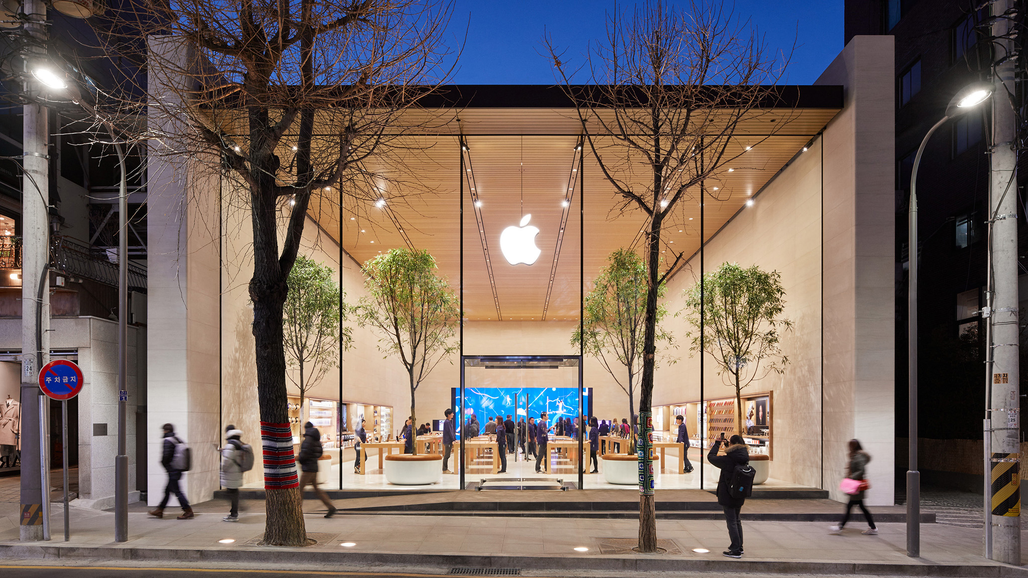 Architecture Creativity Community A Field Guide To Apple Retail