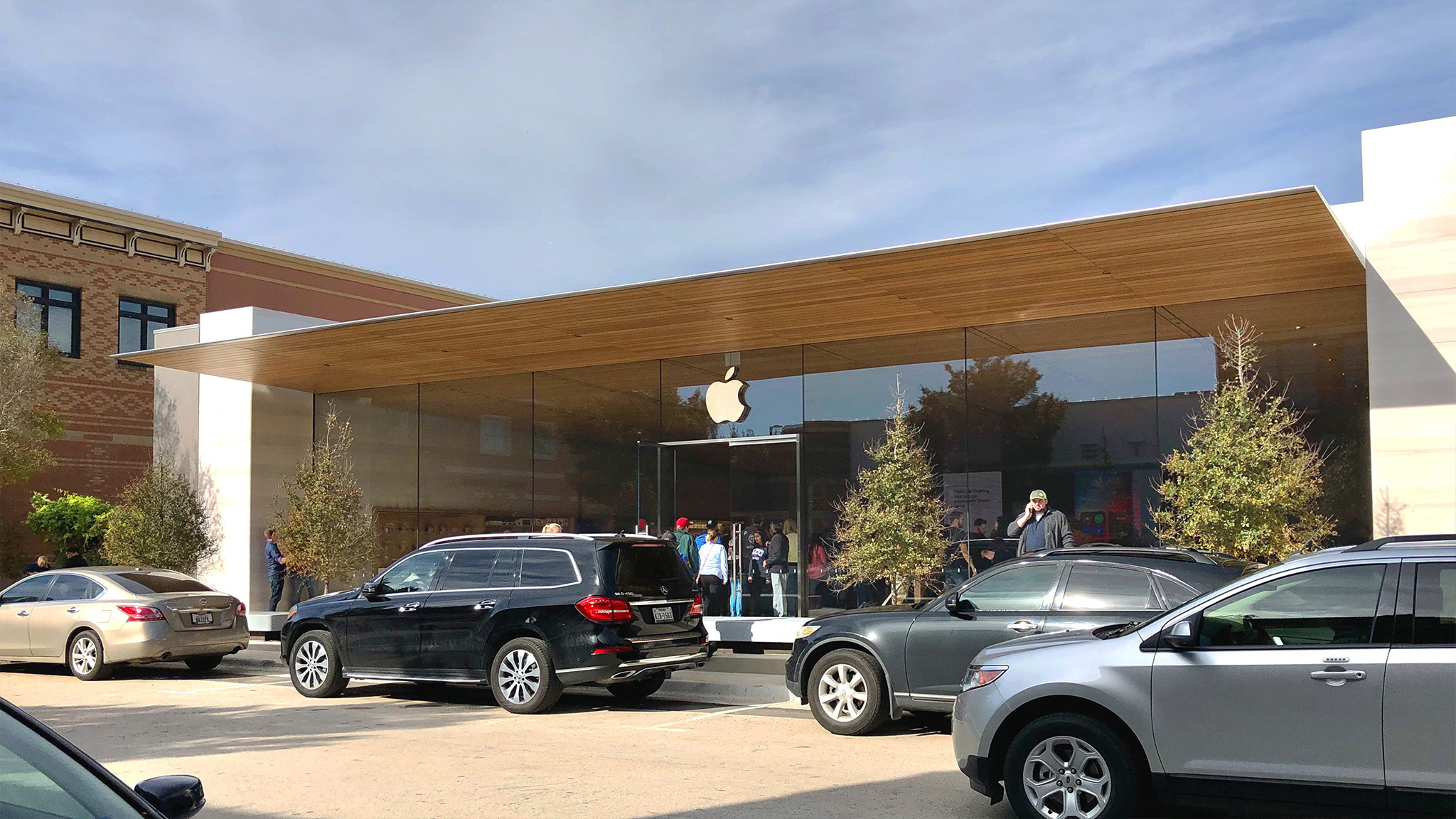 Architecture, creativity, community A field guide to Apple retail in