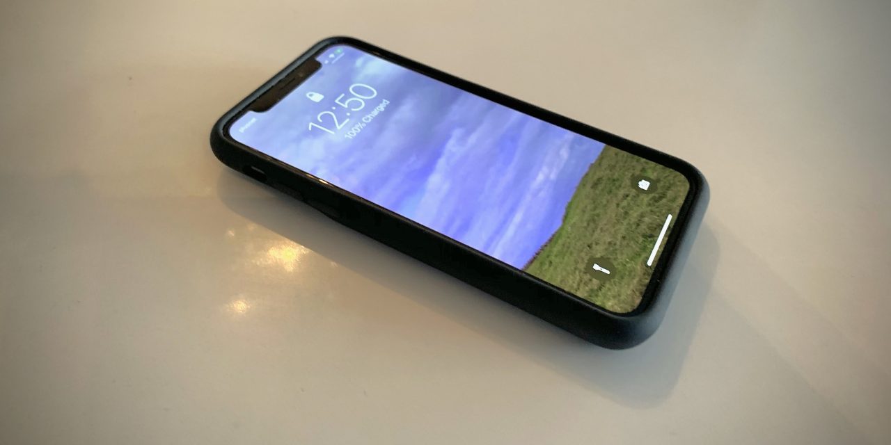 Hands On Using An Iphone Smart Battery Case For The First Time 9to5mac 1339