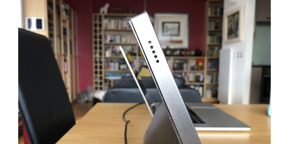 battery-powered Mac monitor