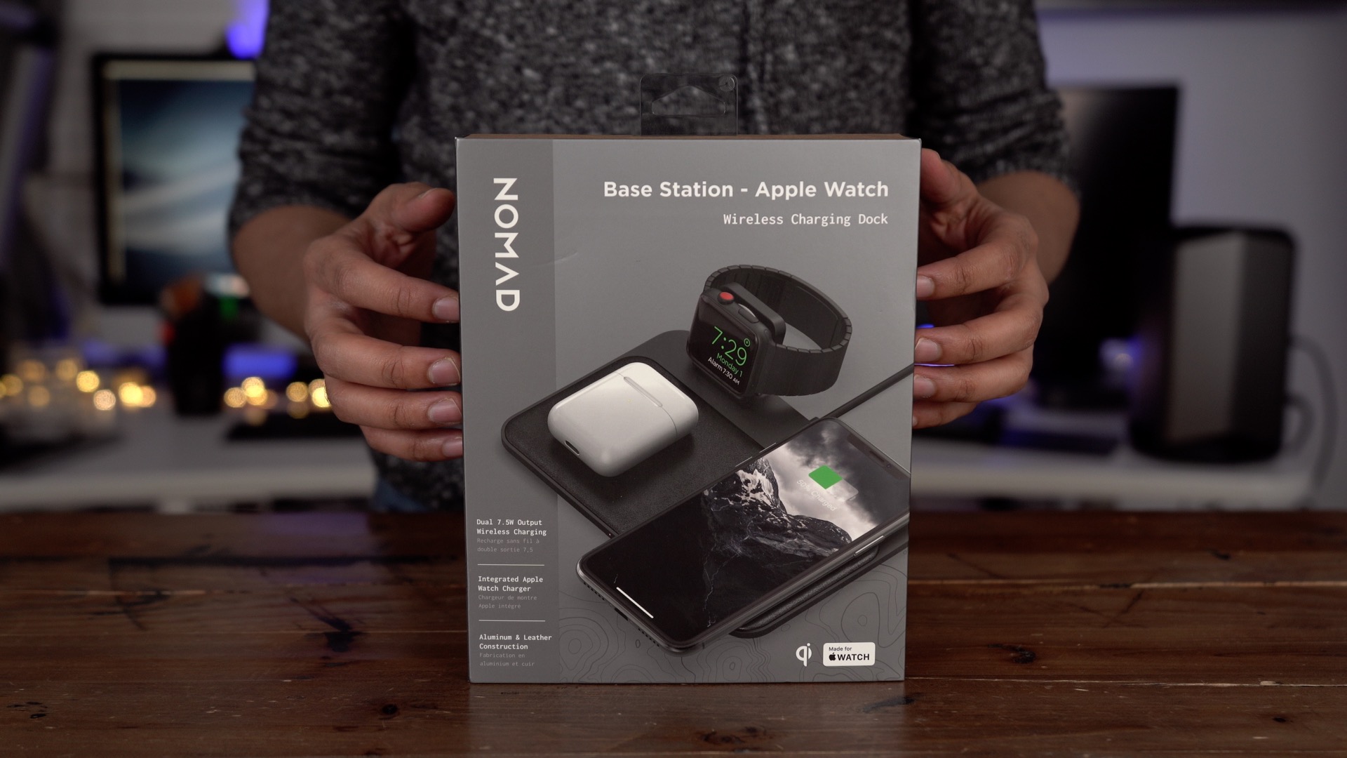 Review Nomad Base Station Apple Watch, Leather Charging Station