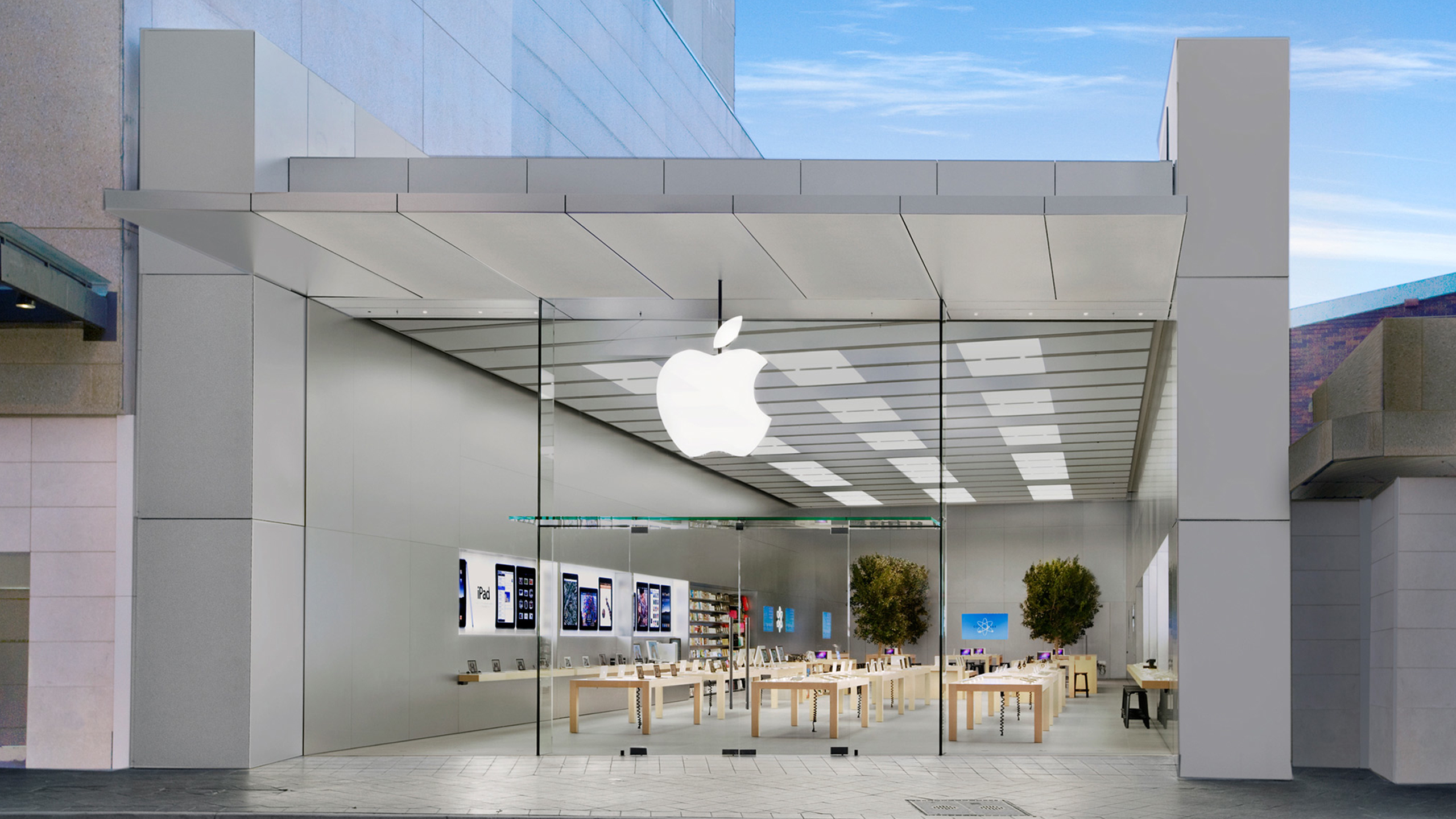 Do flagship Apple Stores exist? - by Michael Steeber