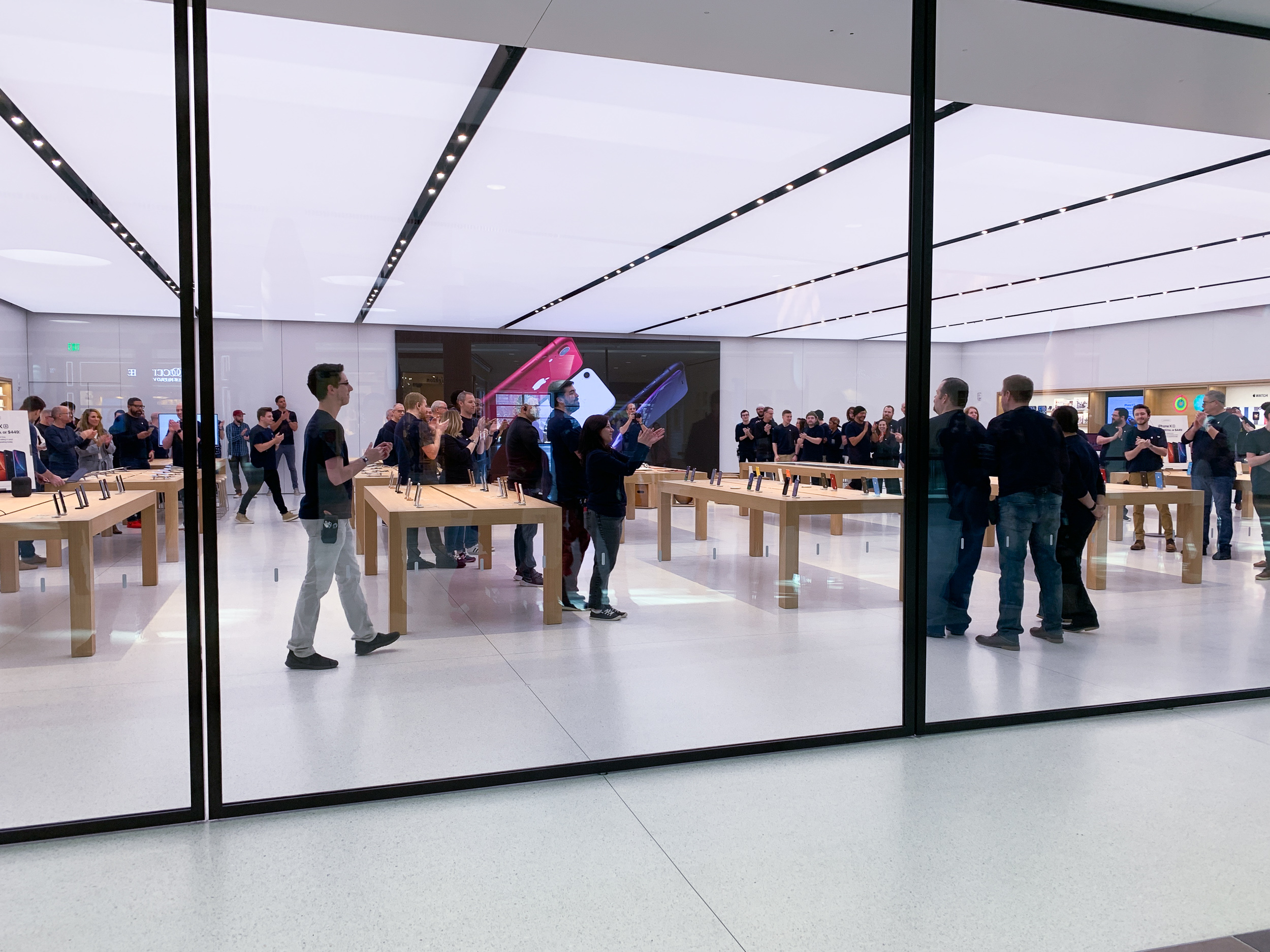 Gallery Natick Mall Apple Store reopens with updated design 9to5Mac