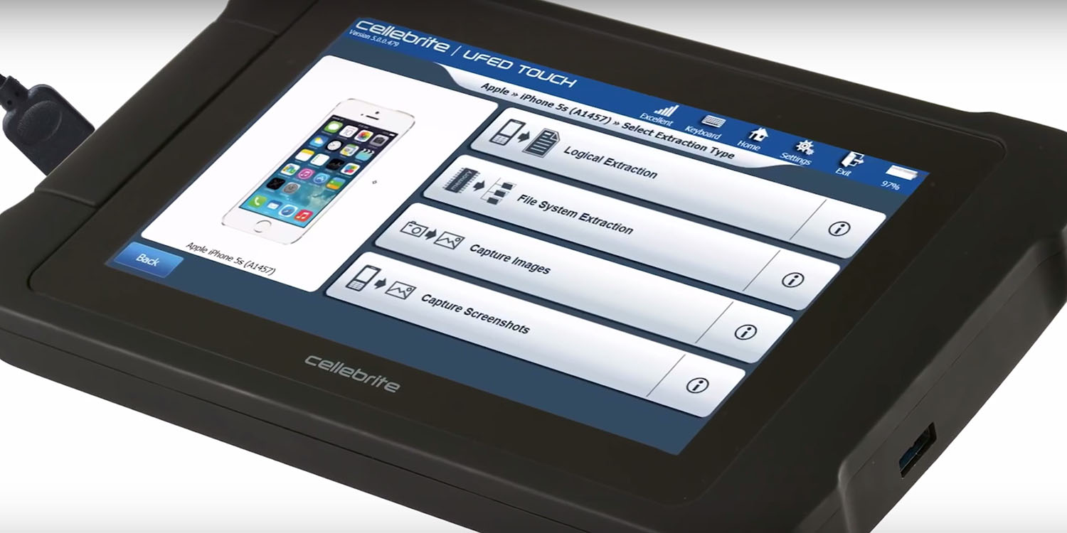 A Cellebrite UFED extracting data from an iPhone