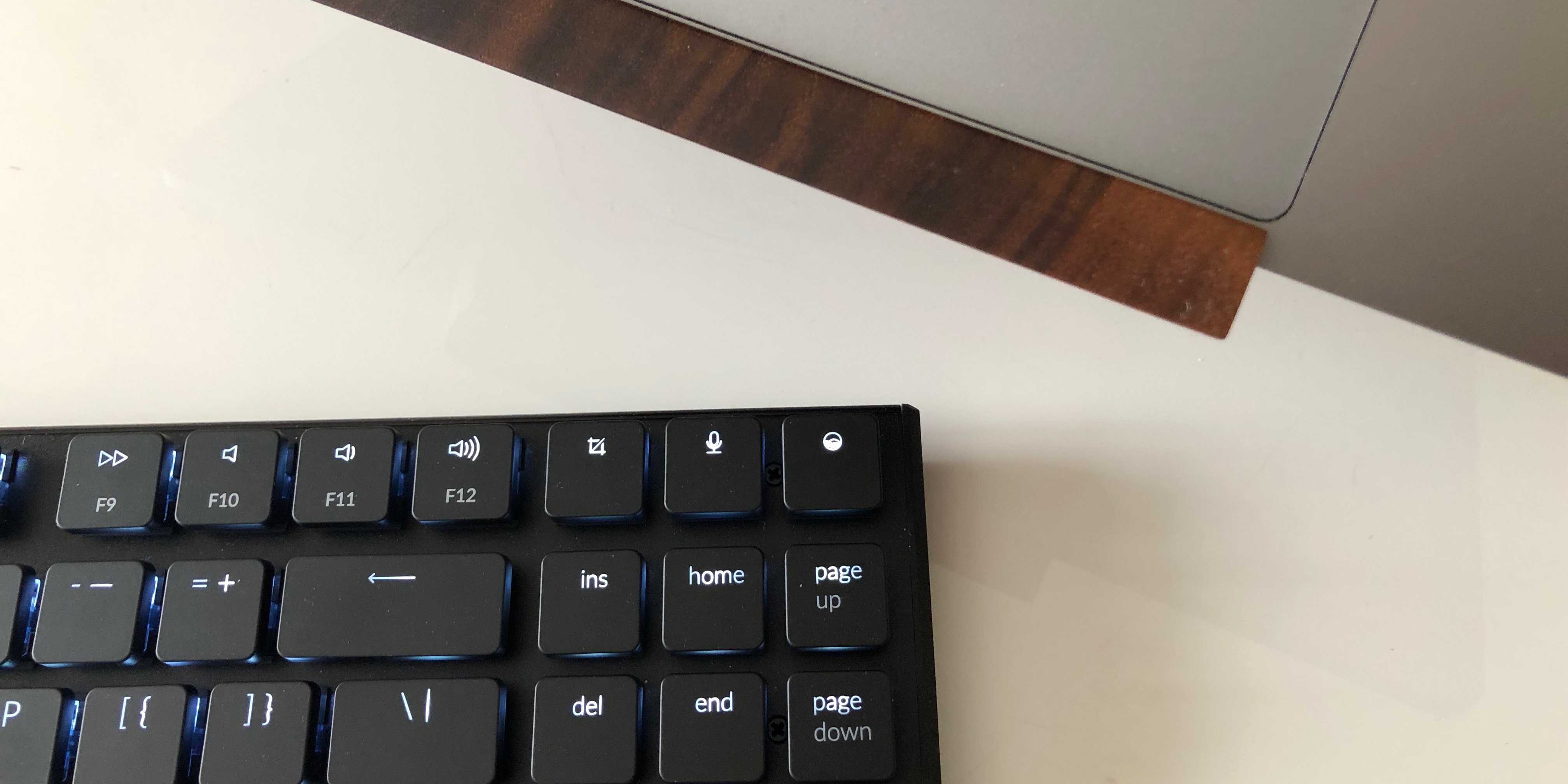 Keychron mechanical Mac keyboard Siri key