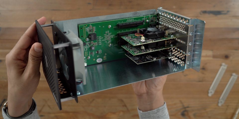 Blackmagic DeckLink Mini Recorder 4K inside Sonnet Echo Express SEIII