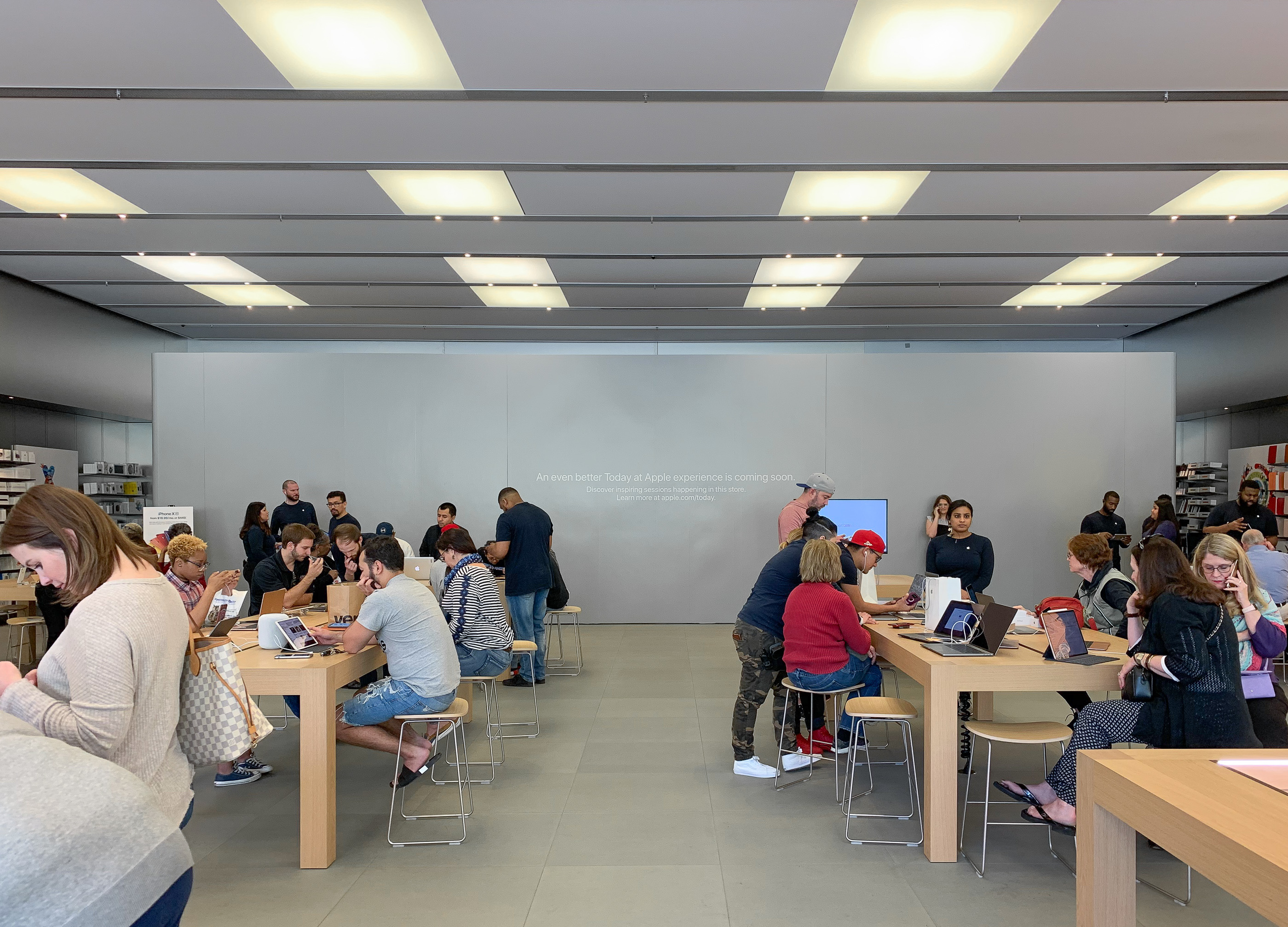Apple Store Opening: Ridge Hill - Yonkers, NY