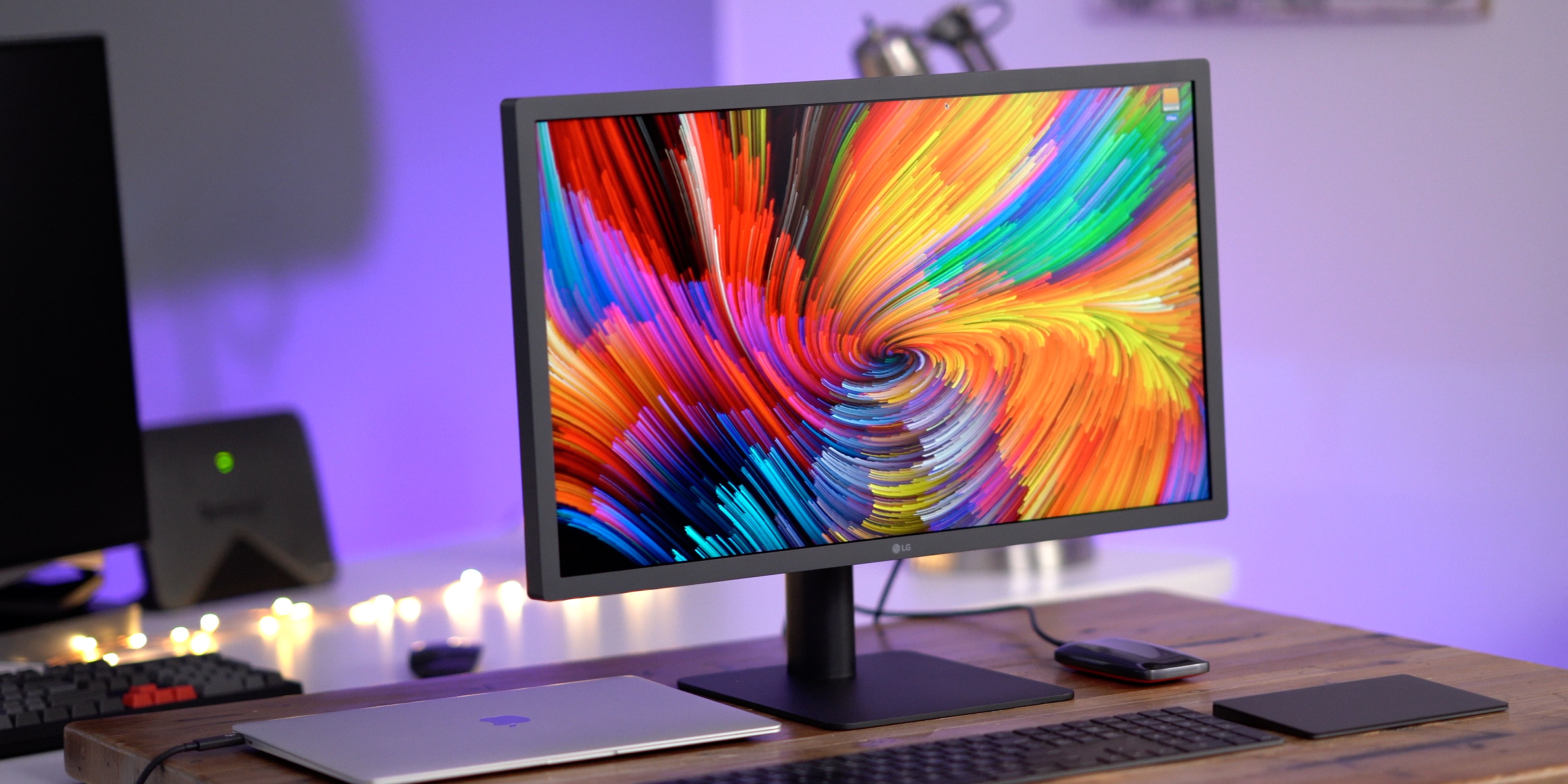 Review: LG UltraFine 4K Display (2019) - two Thunderbolt 3 ports ...