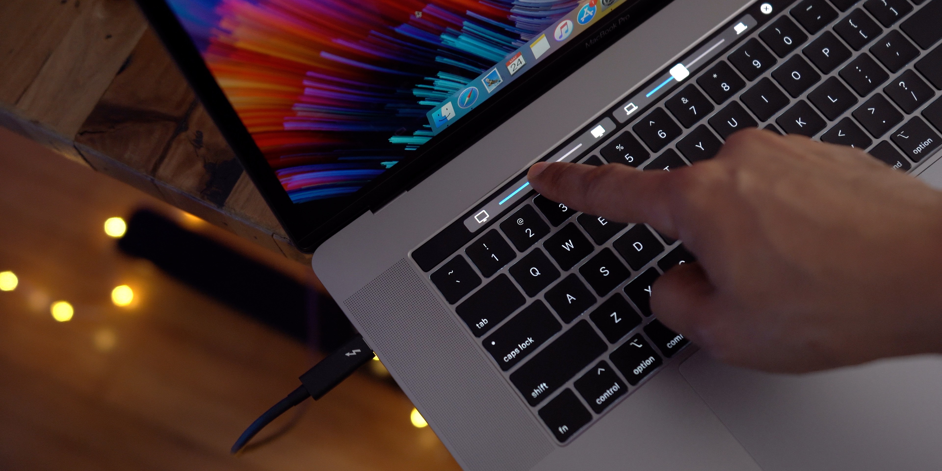 Contrôle de la luminosité du MacBook Pro Touch Bar