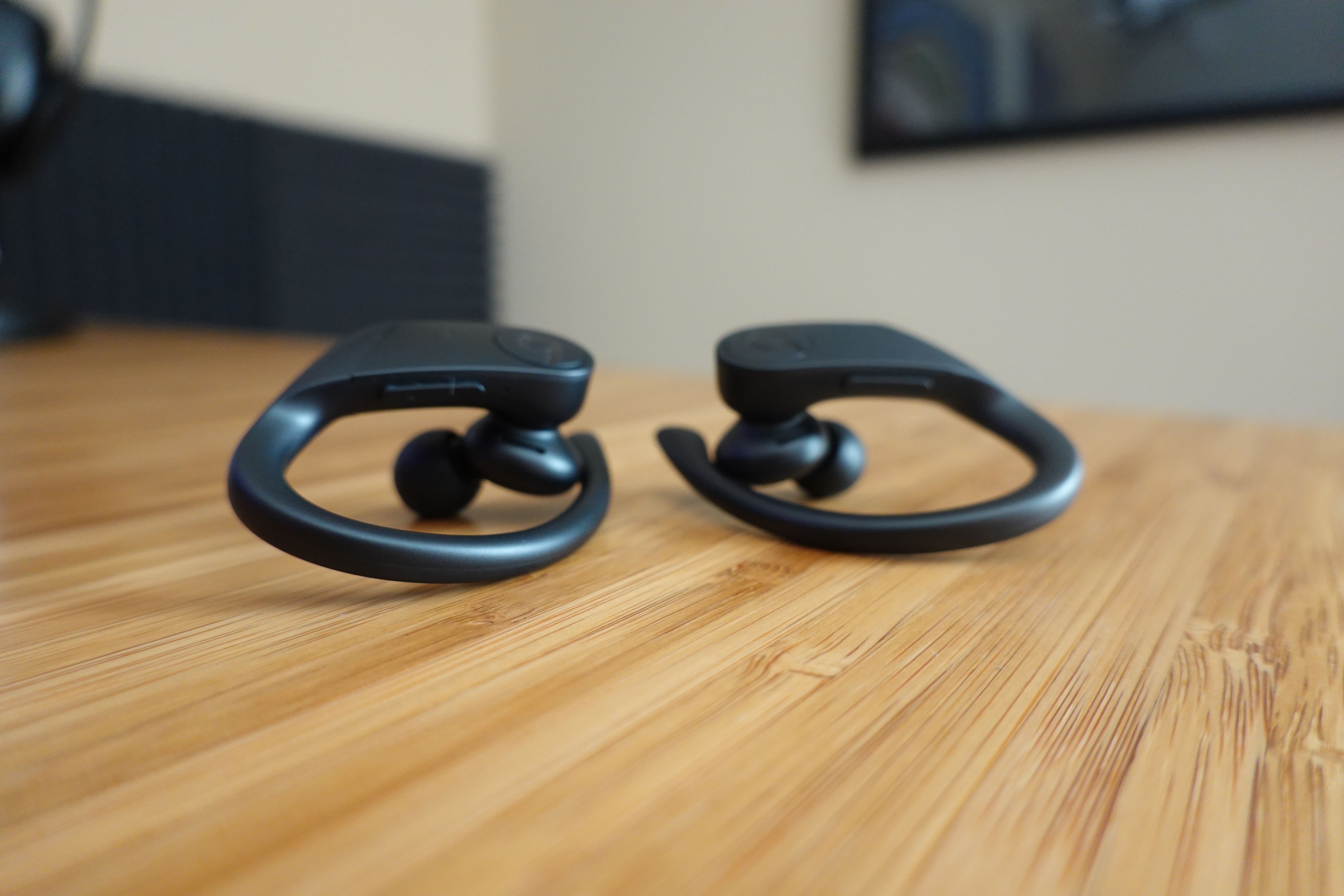 Наушники beats powerbeats pro. Beats POWERBEATS Pro Wireless. POWERBEATS Pro. Beats TWS наушники. POWERBEATS Pro разборка.