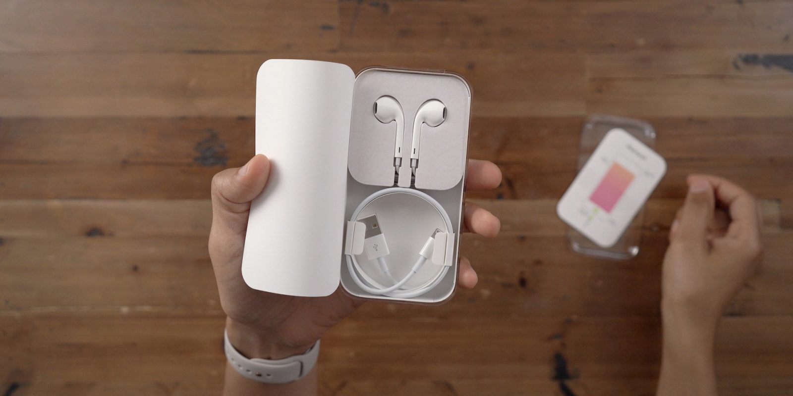Kuo: iPhone 12 buyers won't be getting free earphones in the box