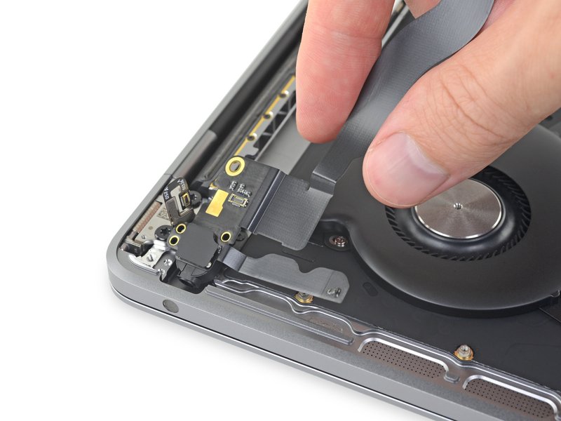 2019 13 Inch Macbook Pro Teardown Reveals Soldered Down Ssd Slightly