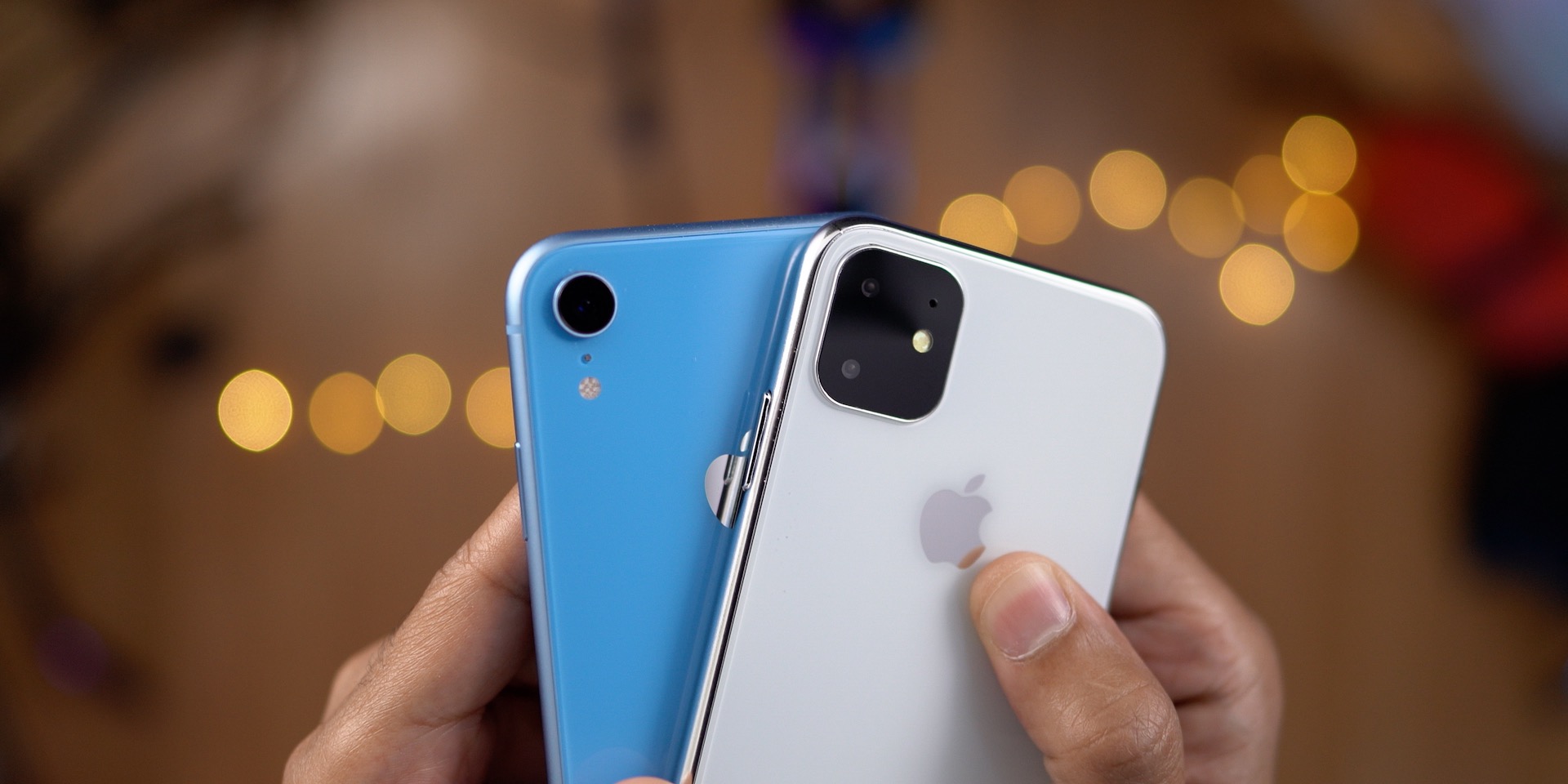 should i buy iphone xr or xs