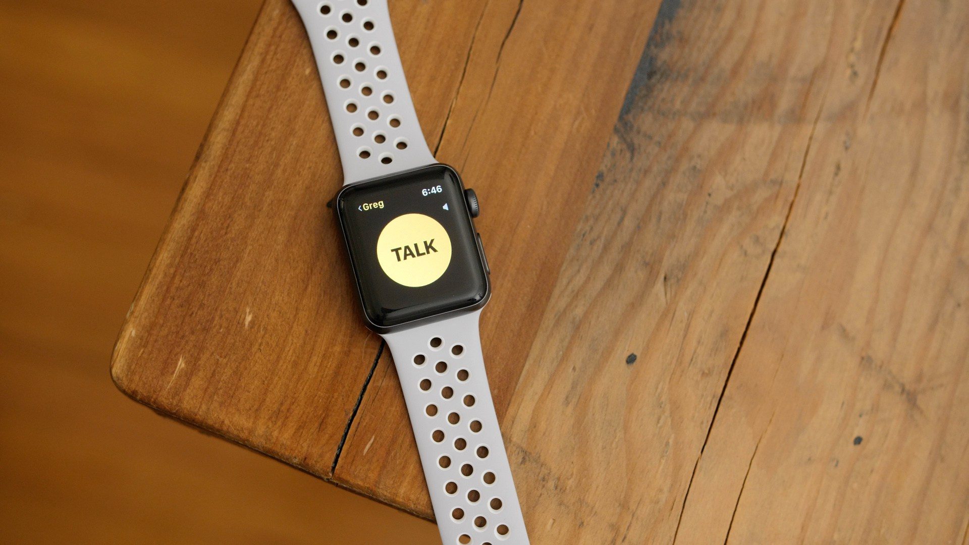 photo of watchOS 5.3 and iOS 12.4 will restore Walkie-Talkie service after Apple Watch vulnerability discovered image
