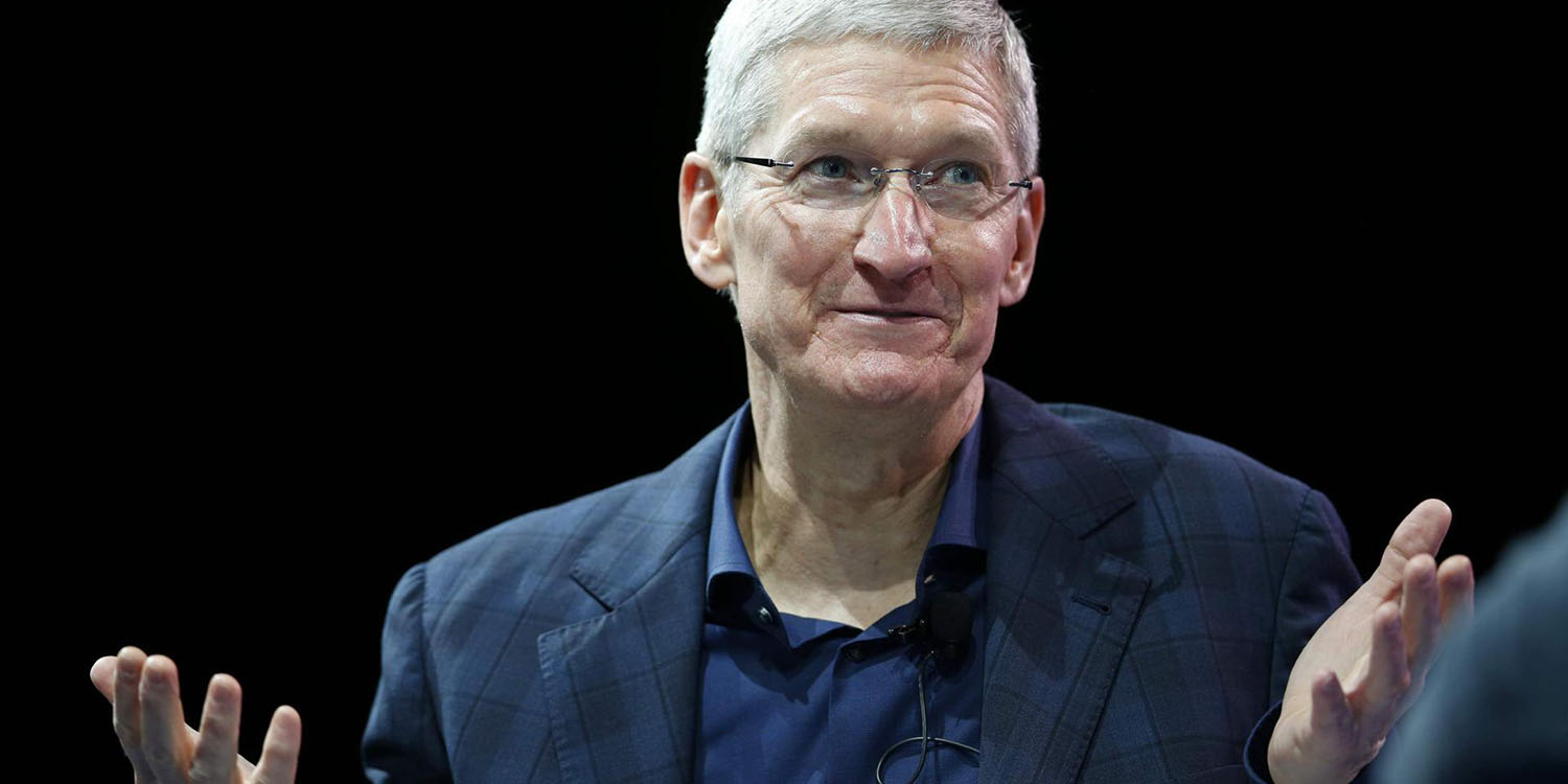 Tim Cook Apple law Russia
