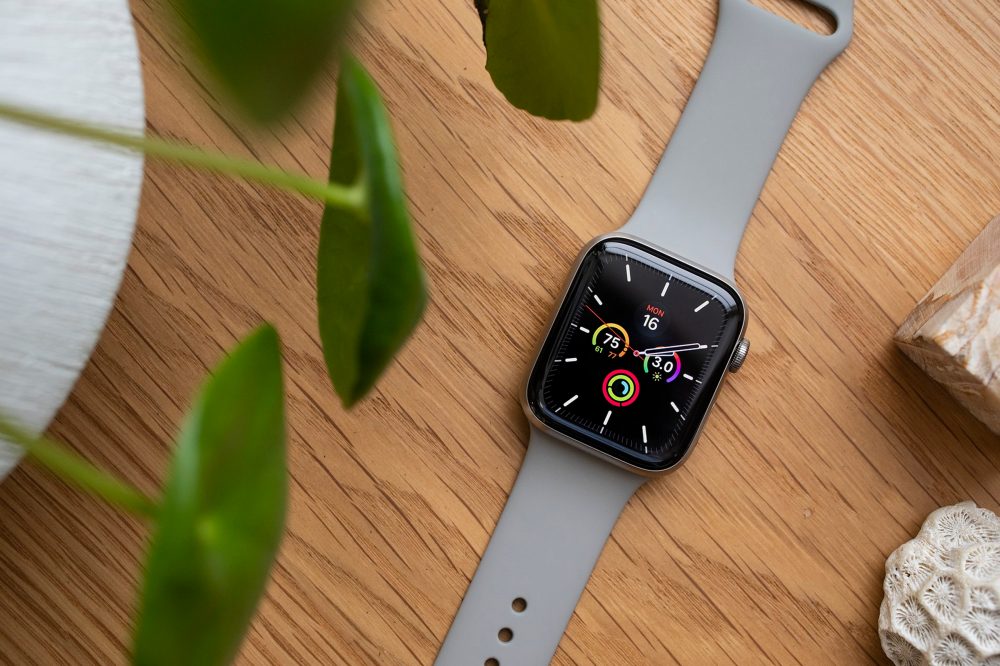 Apple Watch Series 5 review roundup: Always-on display worth the ...