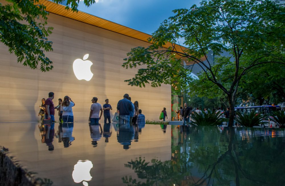 Grand opening photos: Mexico City’s second Apple Store - 9to5Mac