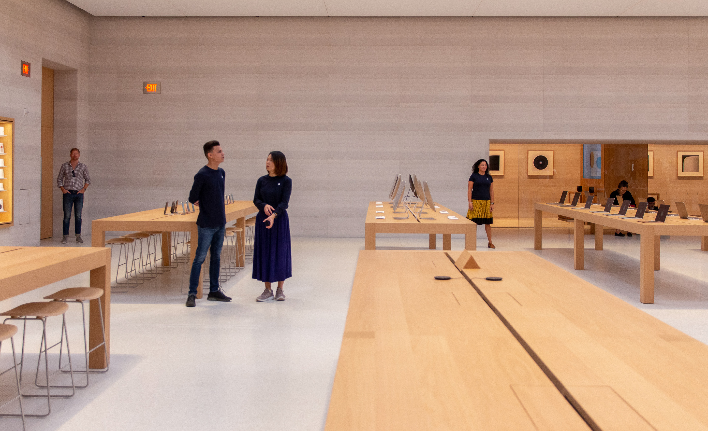 Inside Apple Fifth Avenue An All New Space With A Familiar Face