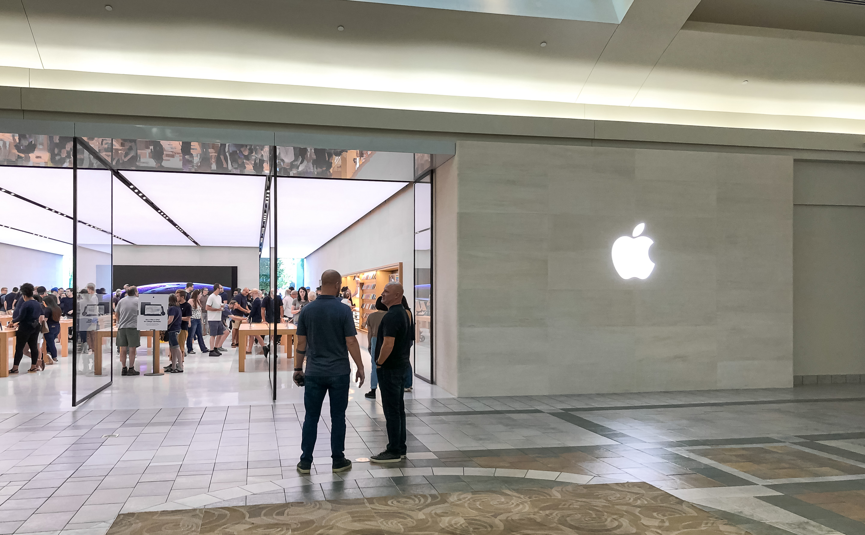 Photos New Apple Stores In Louisville And The Woodlands 9to5mac