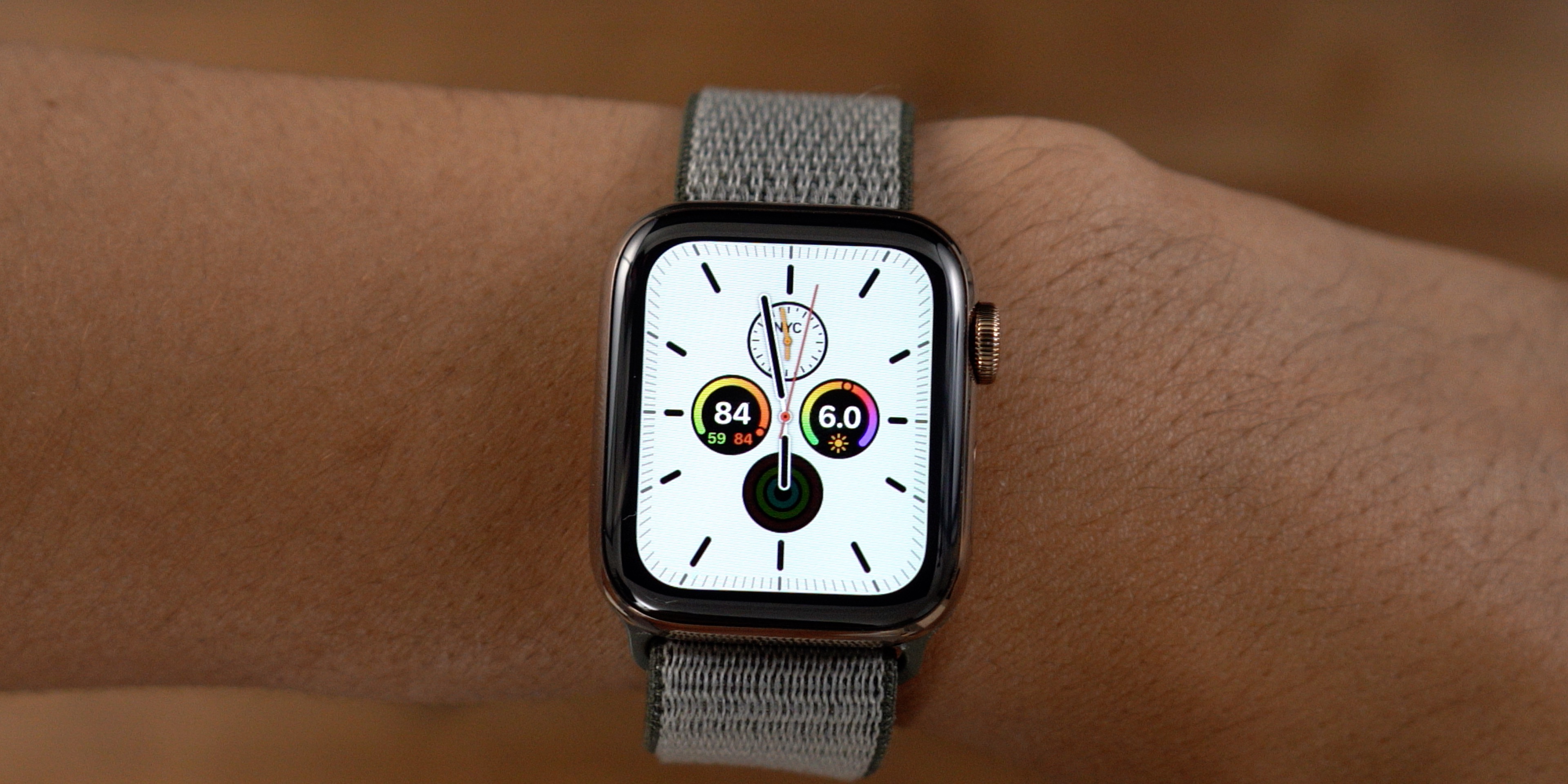 apple watch 4 pixels