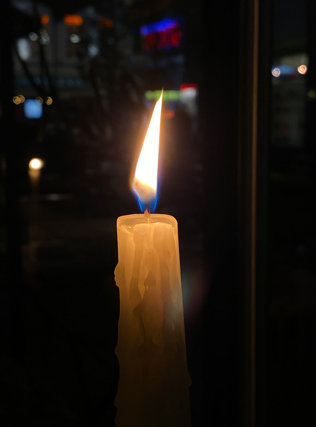 iPhone 11 Pro camera test – candle