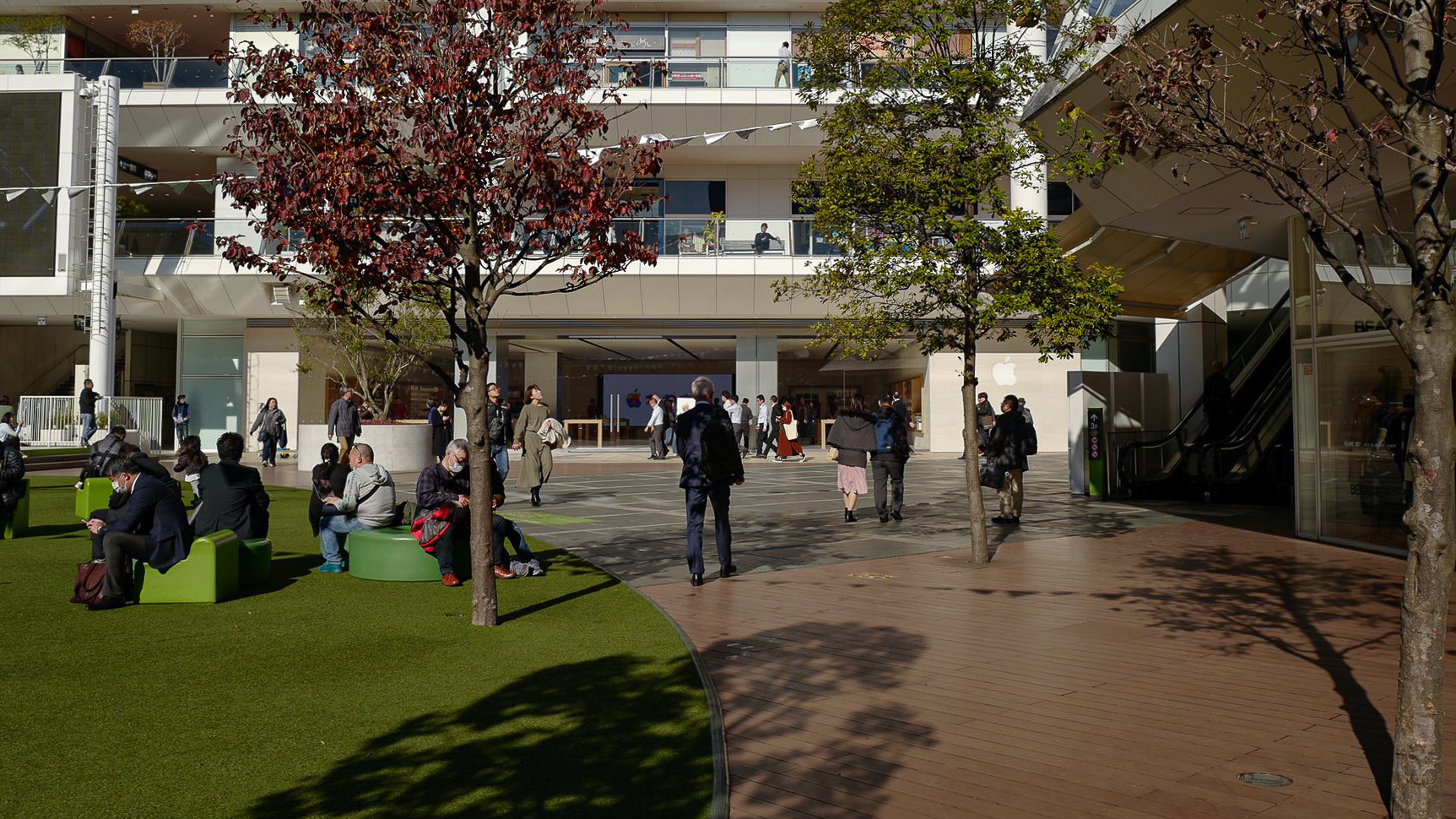 photo of Apple hopes its first store in Kawasaki will become a place for family learning image