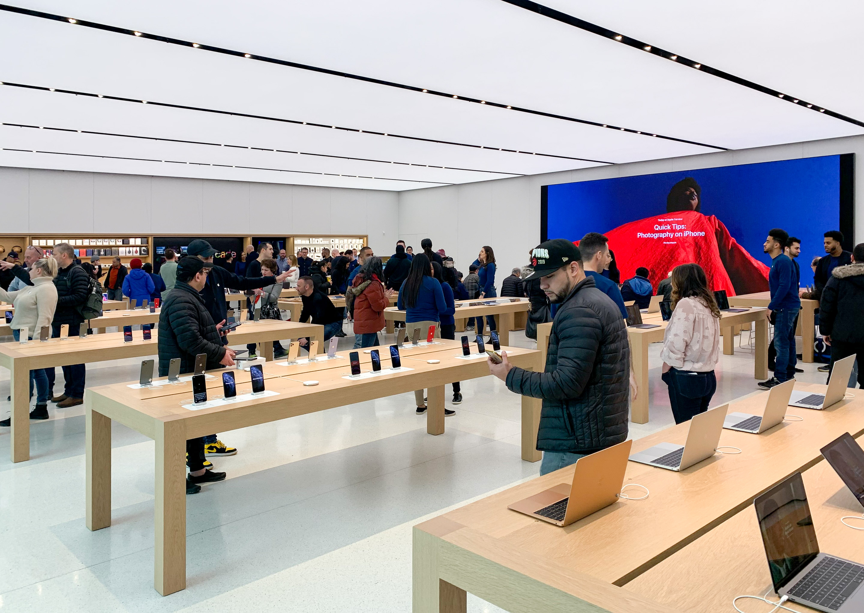 Grand opening Toronto adds second Apple Store with latest design 9to5Mac
