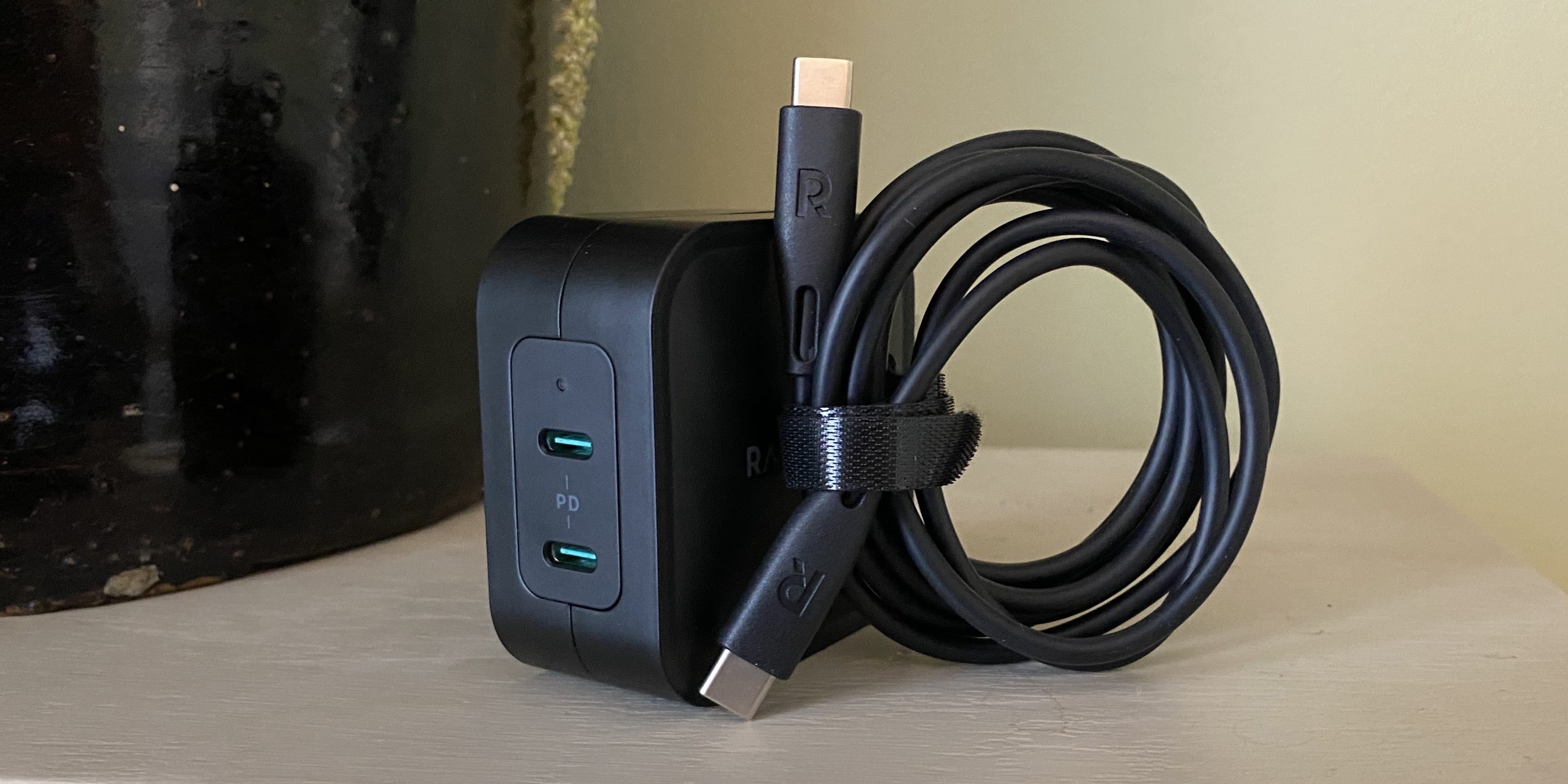 Handson 90W GaN dual USBC charger from RAVPower 9to5Mac